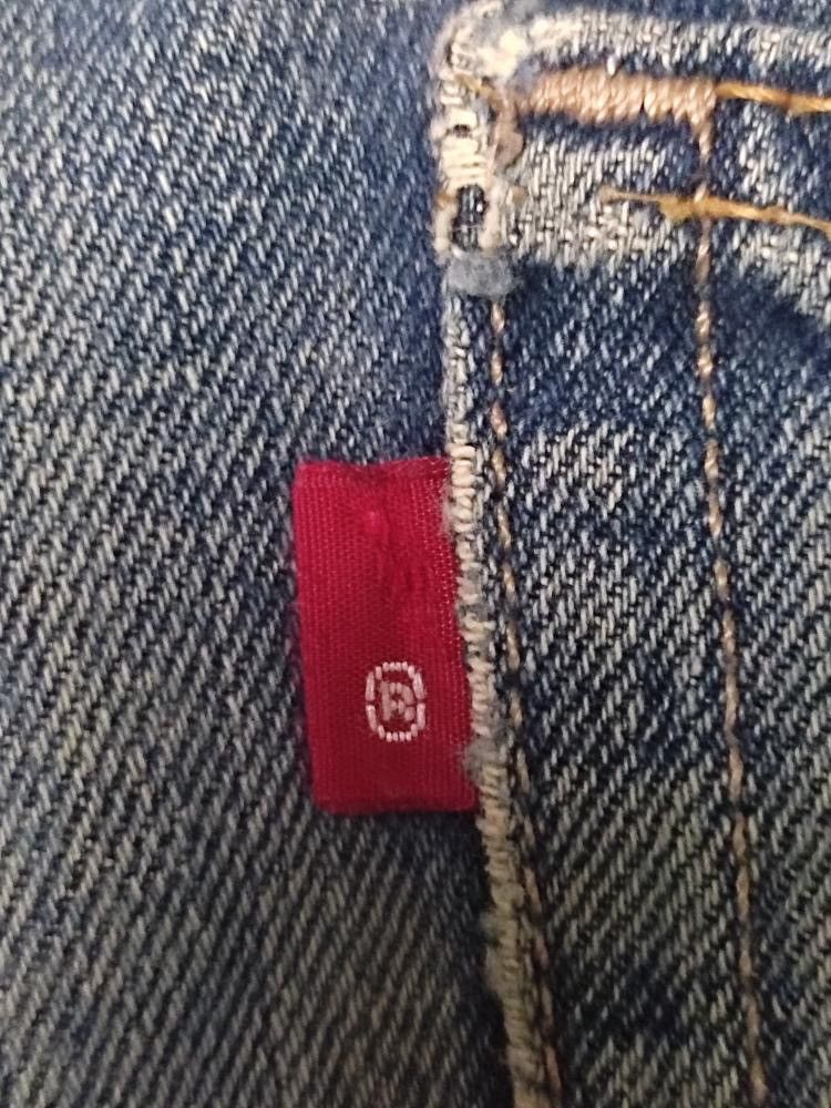 Levi's × Vintage VINTAGE LEVIS 514 DISTRESSED SLIM STRAIGHT STYLE Size US 40 / EU 56 - 8 Thumbnail