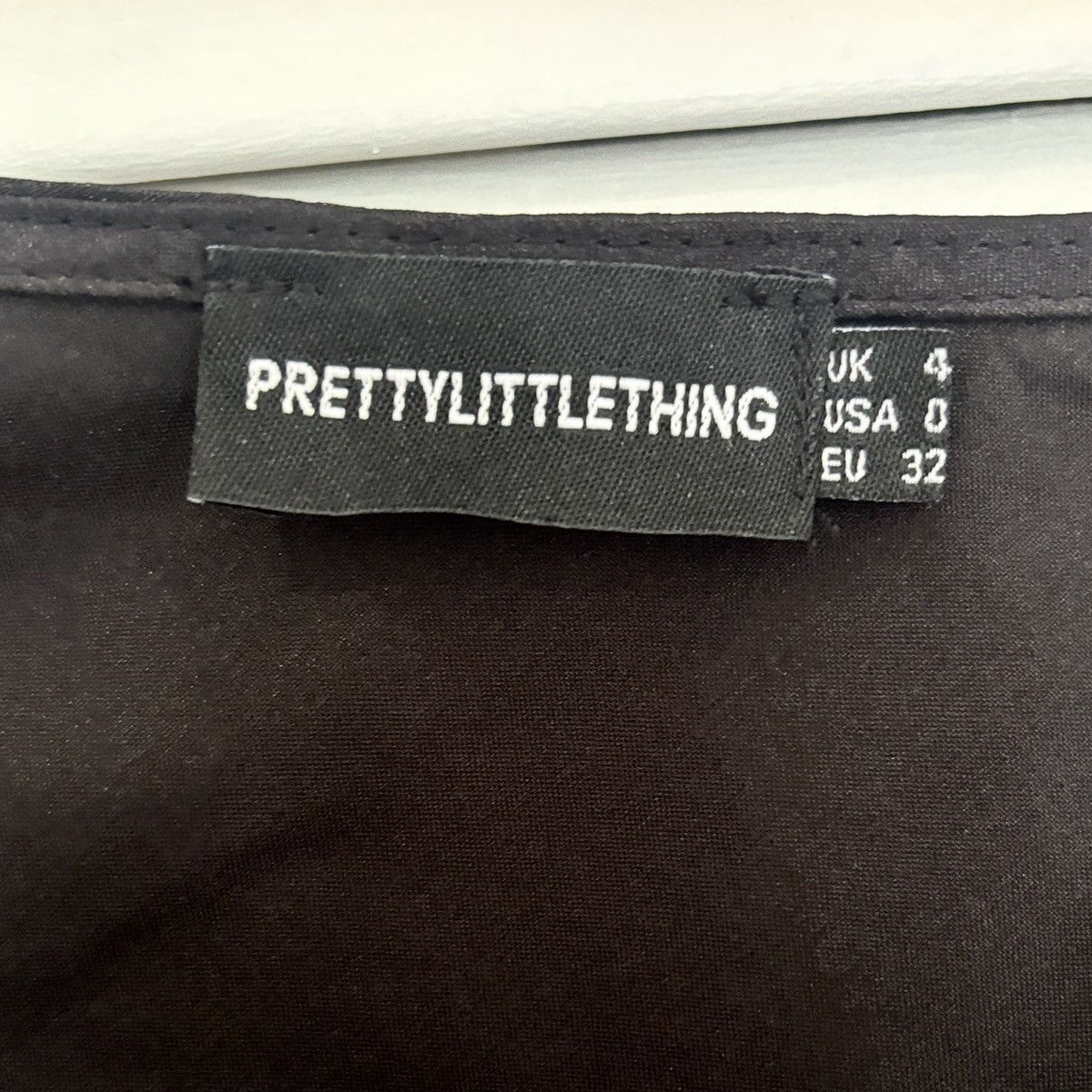 PrettyLittleThing PrettyLittleThing Black One Sleeve Silk Mini Dress NWOT Size XS / US 0-2 / IT 36-38 - 4 Thumbnail