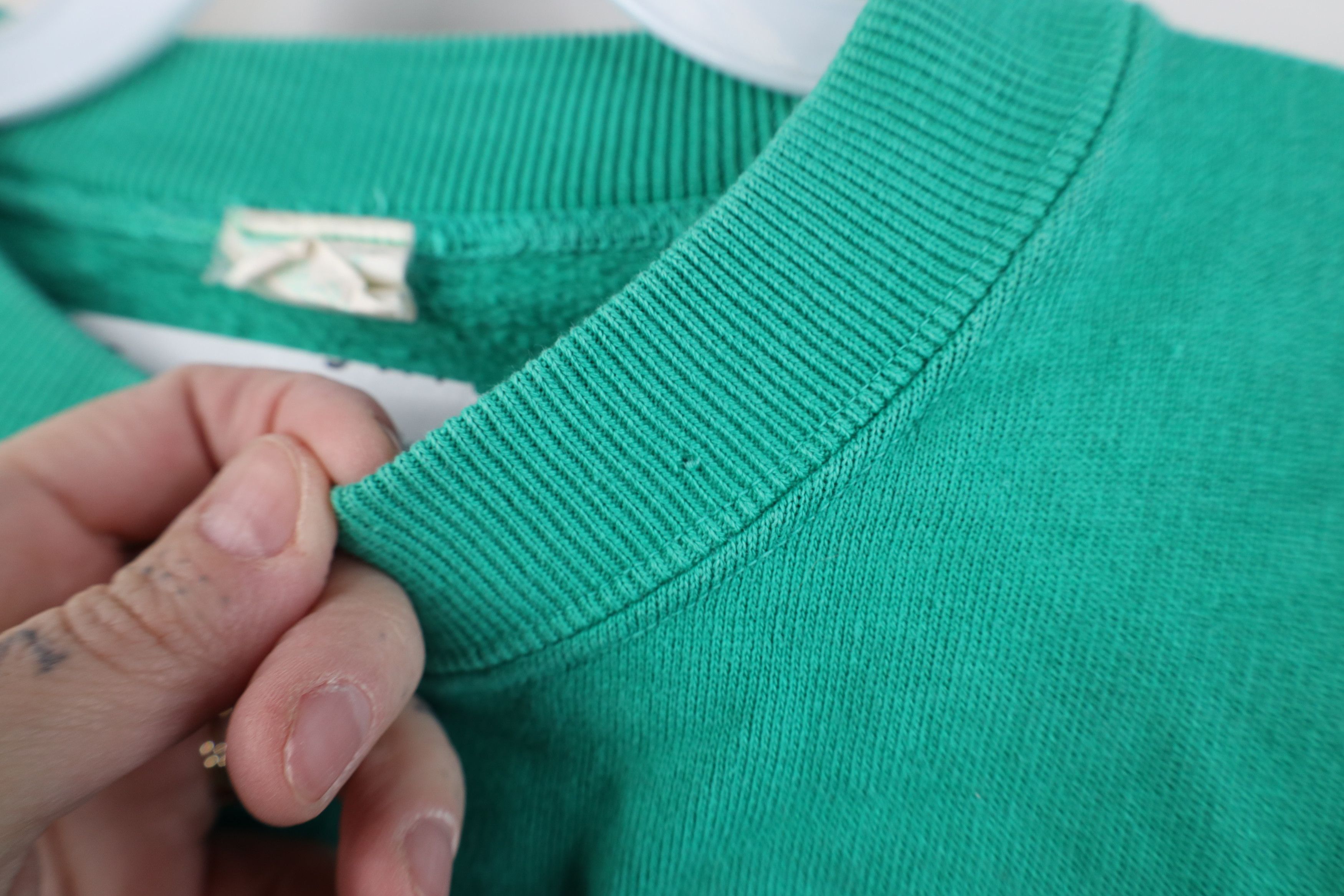 Vintage Vintage 90s Eire Ireland Flower Crewneck Sweatshirt Teal Size L / US 10 / IT 46 - 6 Thumbnail