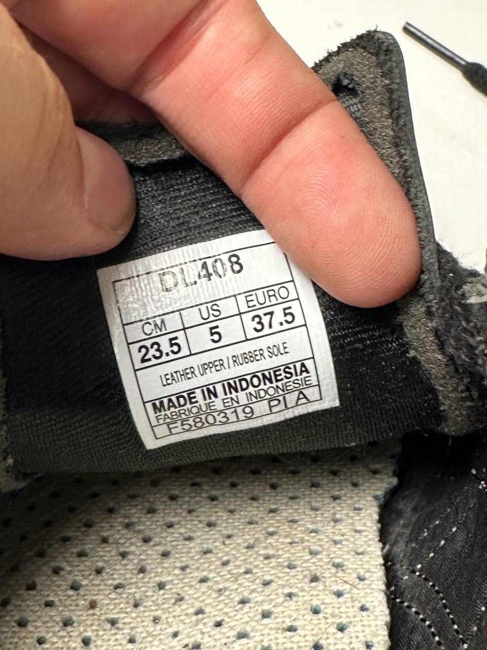Asics 🔥Vintage Rare ASICS ONITSUKA TIGER Mexico 66 Black Leather Size US 7.5 / IT 37.5 - 13 Thumbnail