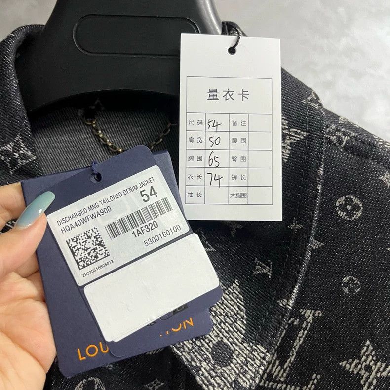 Louis Vuitton Louis Vuitton Black Gypsophila Splash Logo Full Printed Si Size US L / EU 52-54 / 3 - 3 Thumbnail