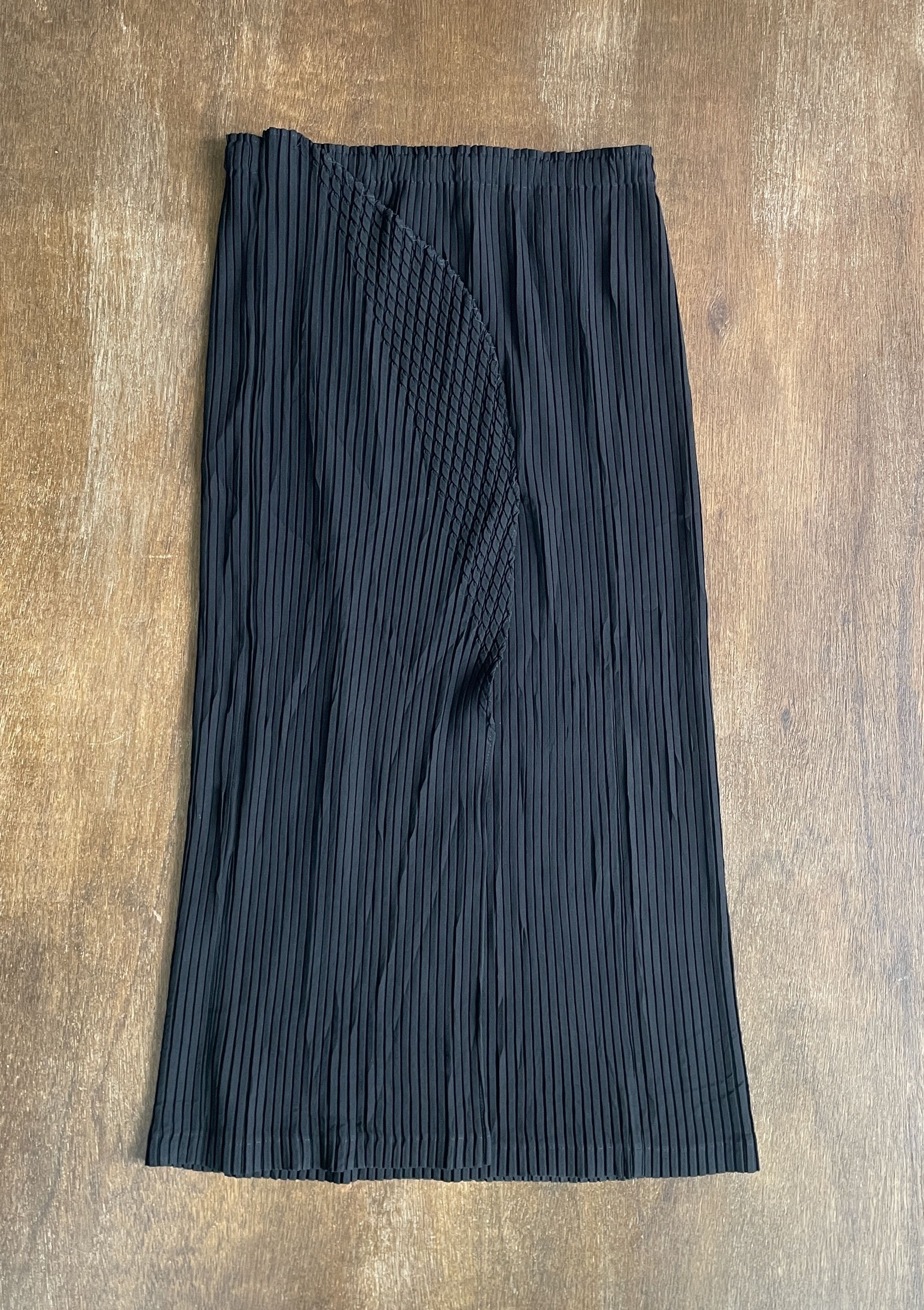 Issey Miyake ISSEY MIYAKE ÉTÉ Black Pleats Please Midi Skirt Size 29" - 5 Thumbnail