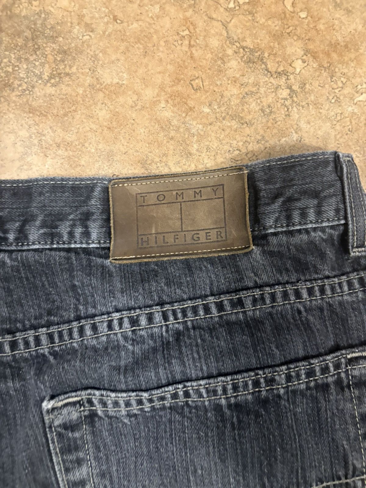 Tommy Hilfiger Black Pinstripe Vintage Tommy Hilfiger Jeans Size US 36 / EU 52 - 4 Thumbnail