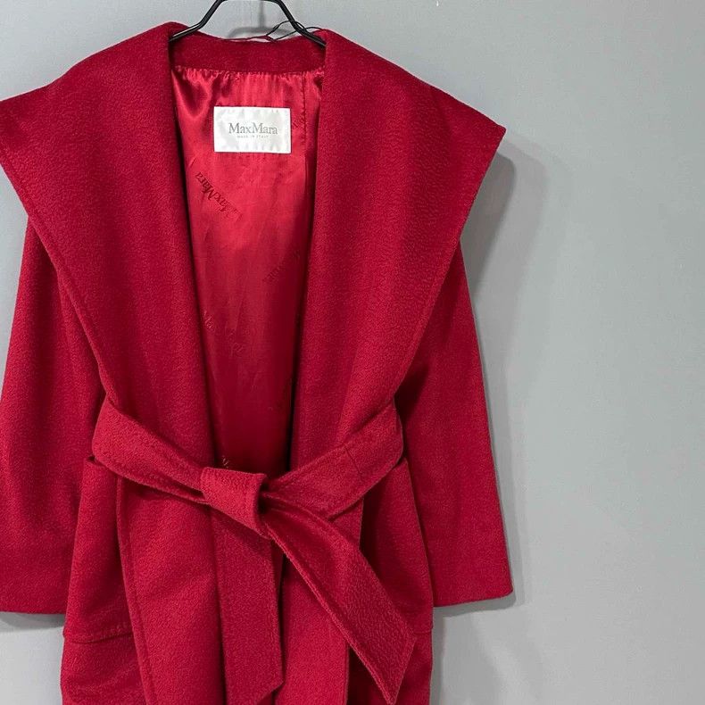 Max Mara Max Mara Railto red bathrobe coat Size M / US 6-8 / IT 42-44 - 2 Thumbnail