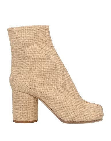 o1w1db10324 Ankle Boots in Sand