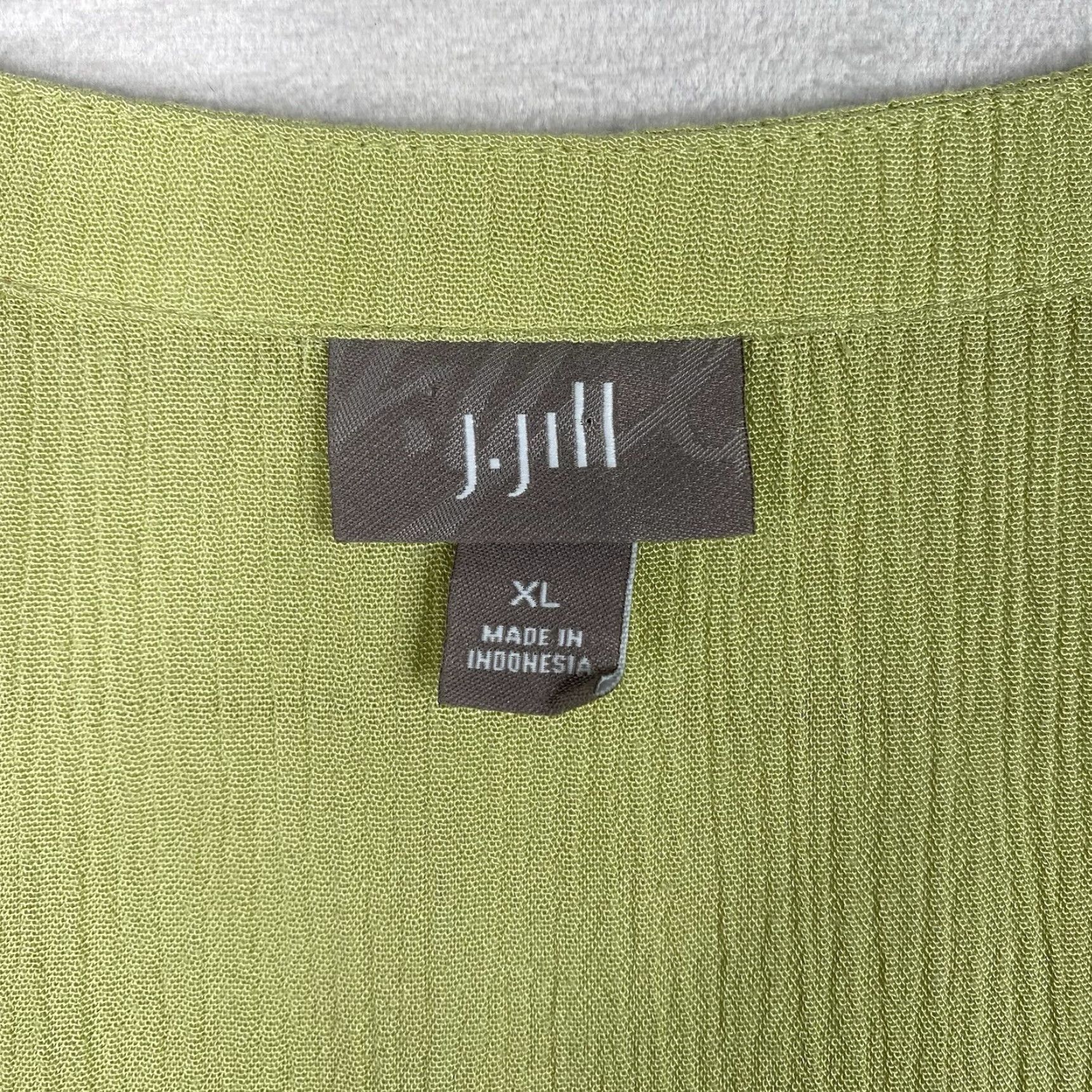 J. Jill J. Jill Womens Top XL Green Pleated Short Cap Sleeve Rayon Blouse Size XL / US 12-14 / IT 48-50 - 3 Thumbnail