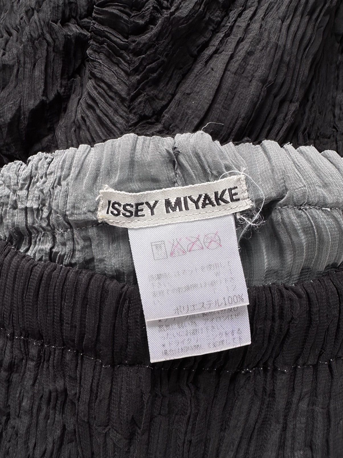 Homme Plisse Issey Miyake × Issey Miyake × Pleats Please Issey Miyake Issey Miyake Pleats Please Stretchable Pants W28-34 Size 32" / US 10 / IT 46 - 11 Thumbnail