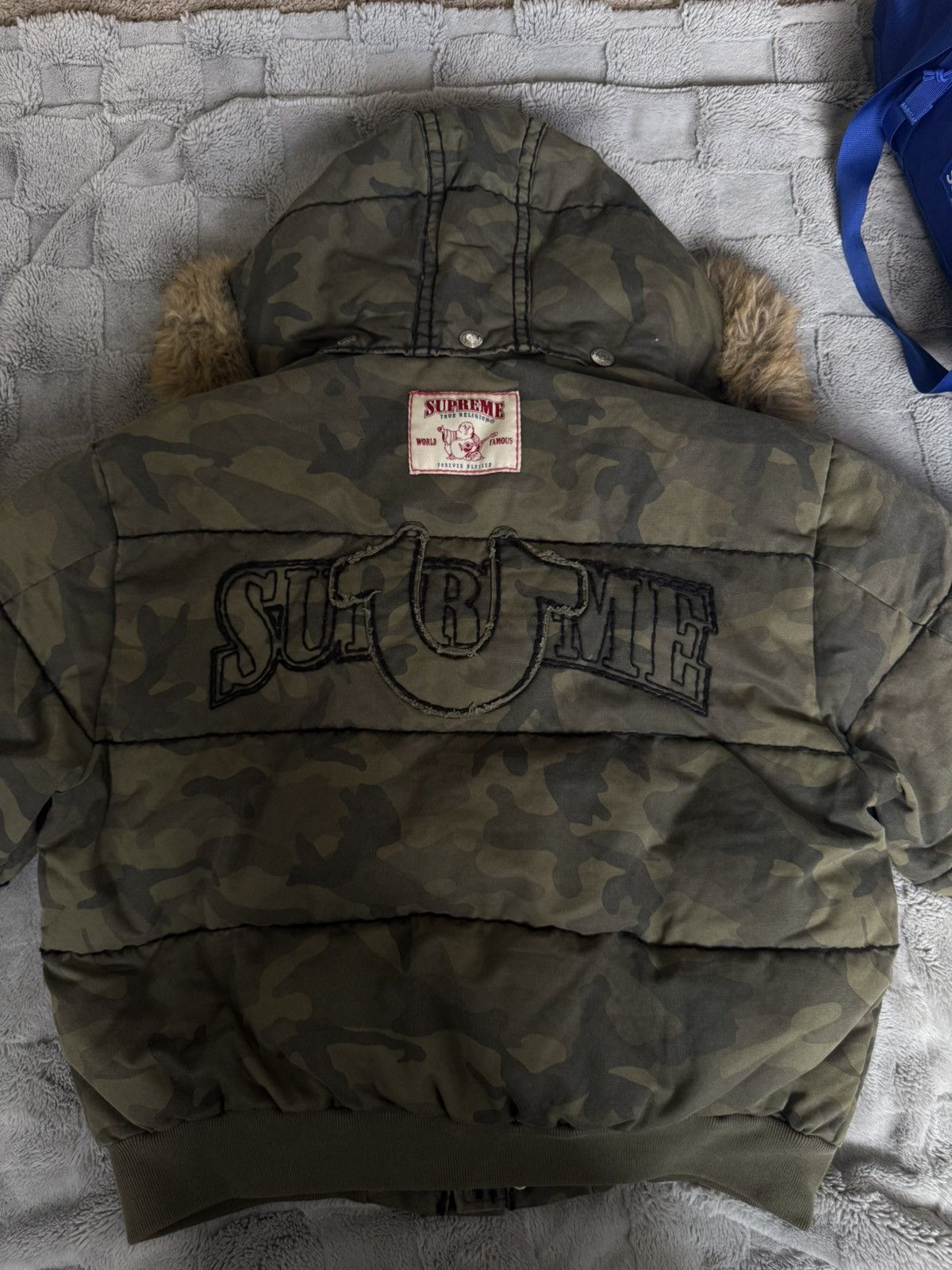 Supreme Supreme true religion aw2025 fur hood puffer jacket camo Size US L / EU 52-54 / 3 - 8 Thumbnail
