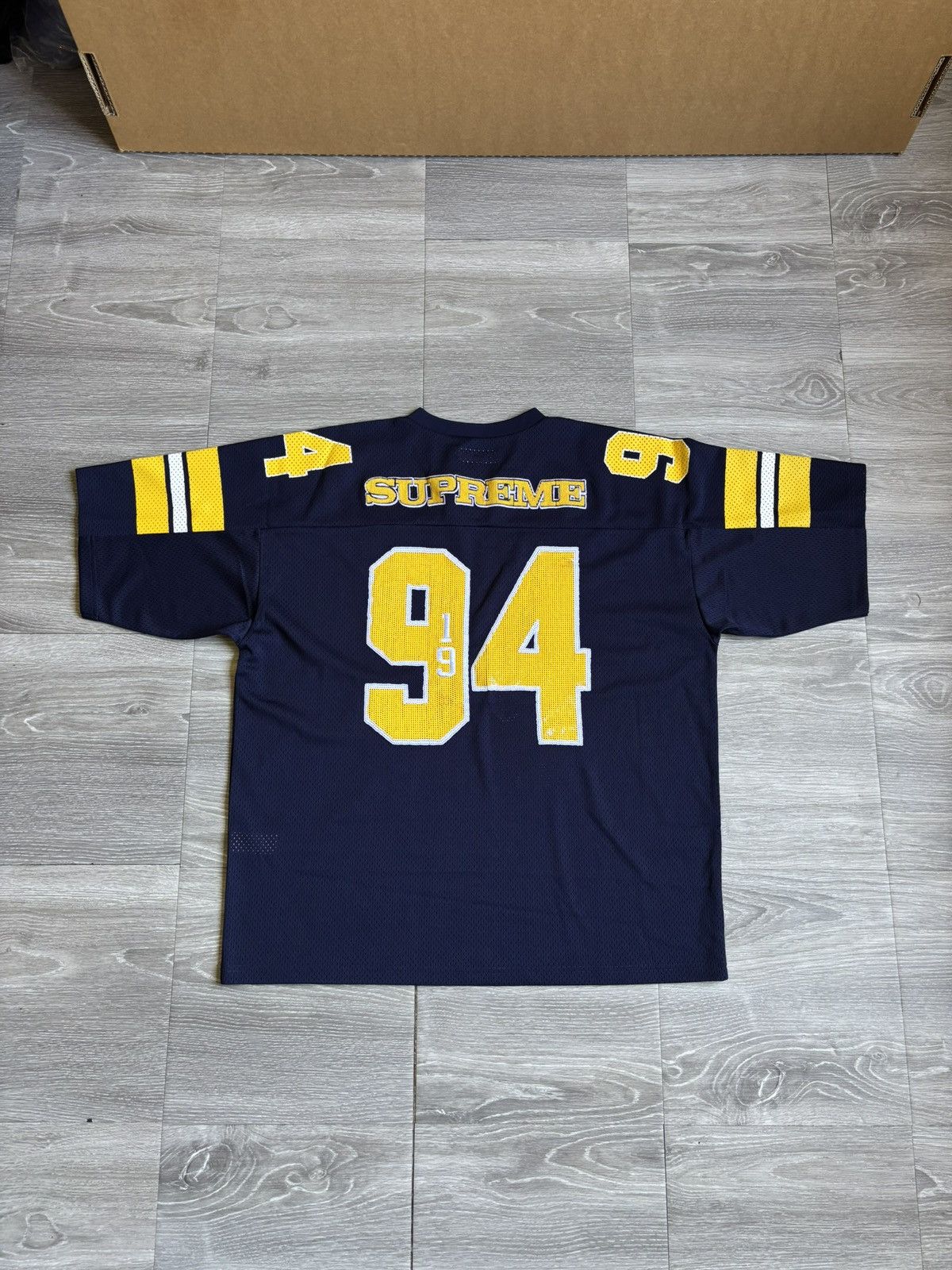 Supreme Supreme Sequin Football Jerset FW25 Size US L / EU 52-54 / 3 - 10 Thumbnail