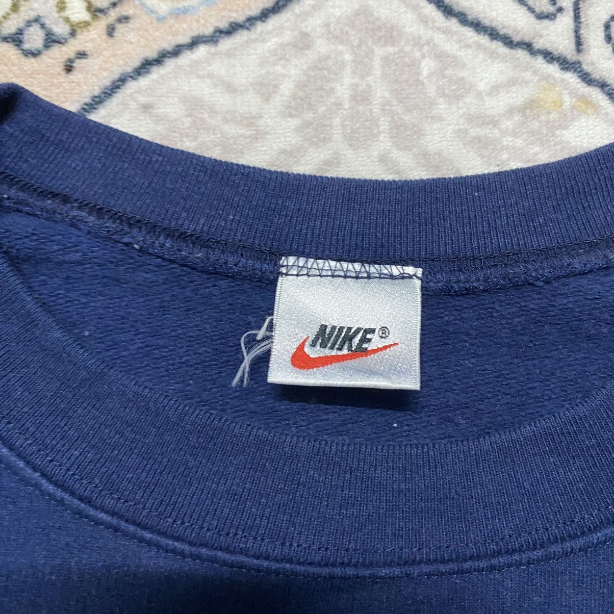 Vintage Vintage 90s Nike Sweatshirt Boxy Navy Blue Size US L / EU 52-54 / 3 - 16 Thumbnail