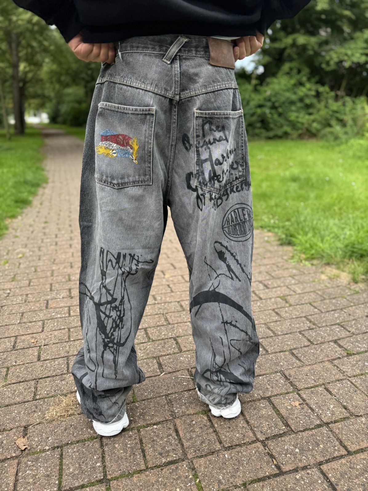 Fubu Rare Fubu Baggy Jeans Vintage X Harlem Globetrotters Size US 36 / EU 52 - 6 Thumbnail