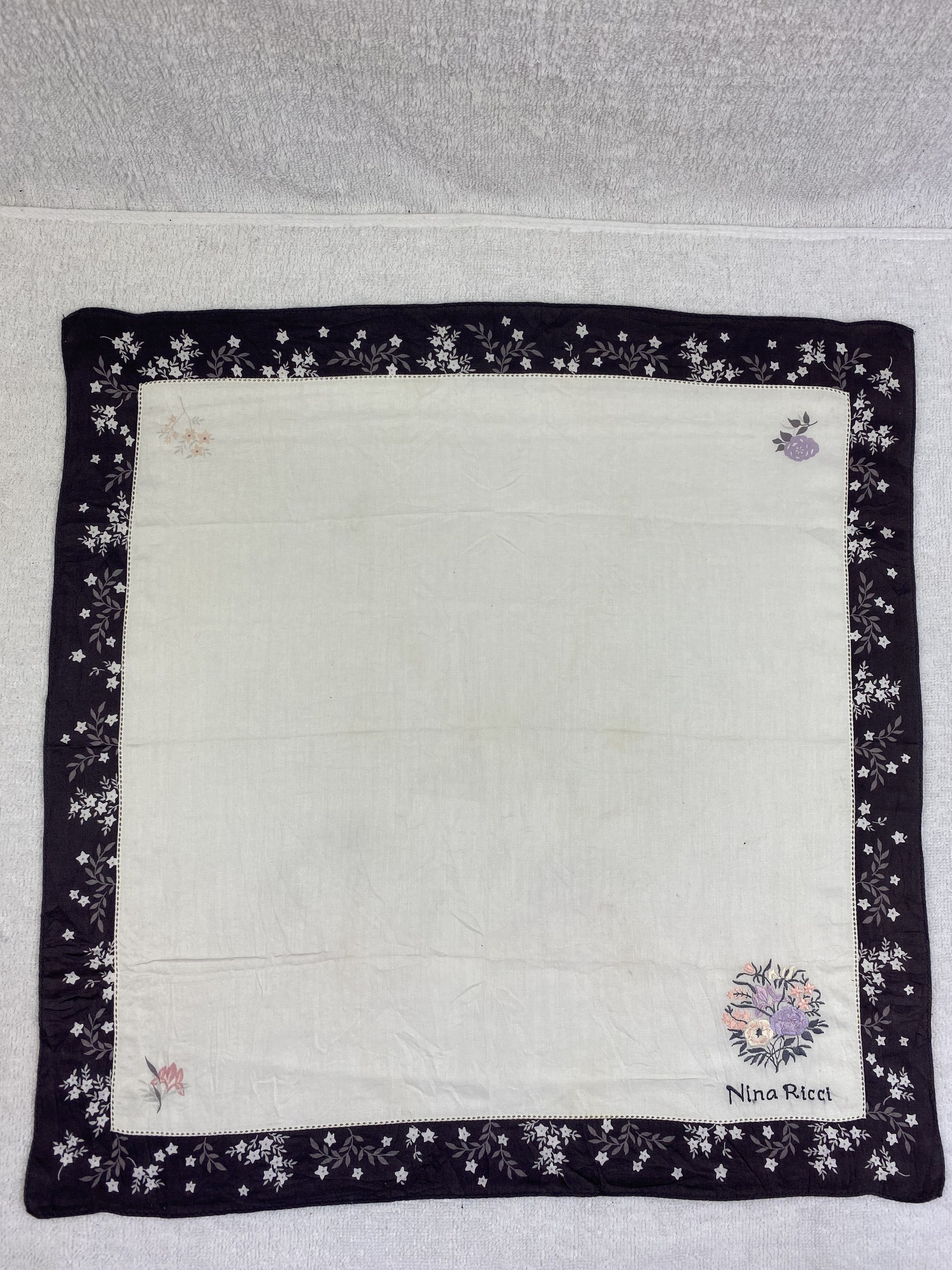 Nina Ricci × Vintage Nina Ricci Handkerchief / Bandana / Neckerchief Size ONE SIZE - 3 Thumbnail