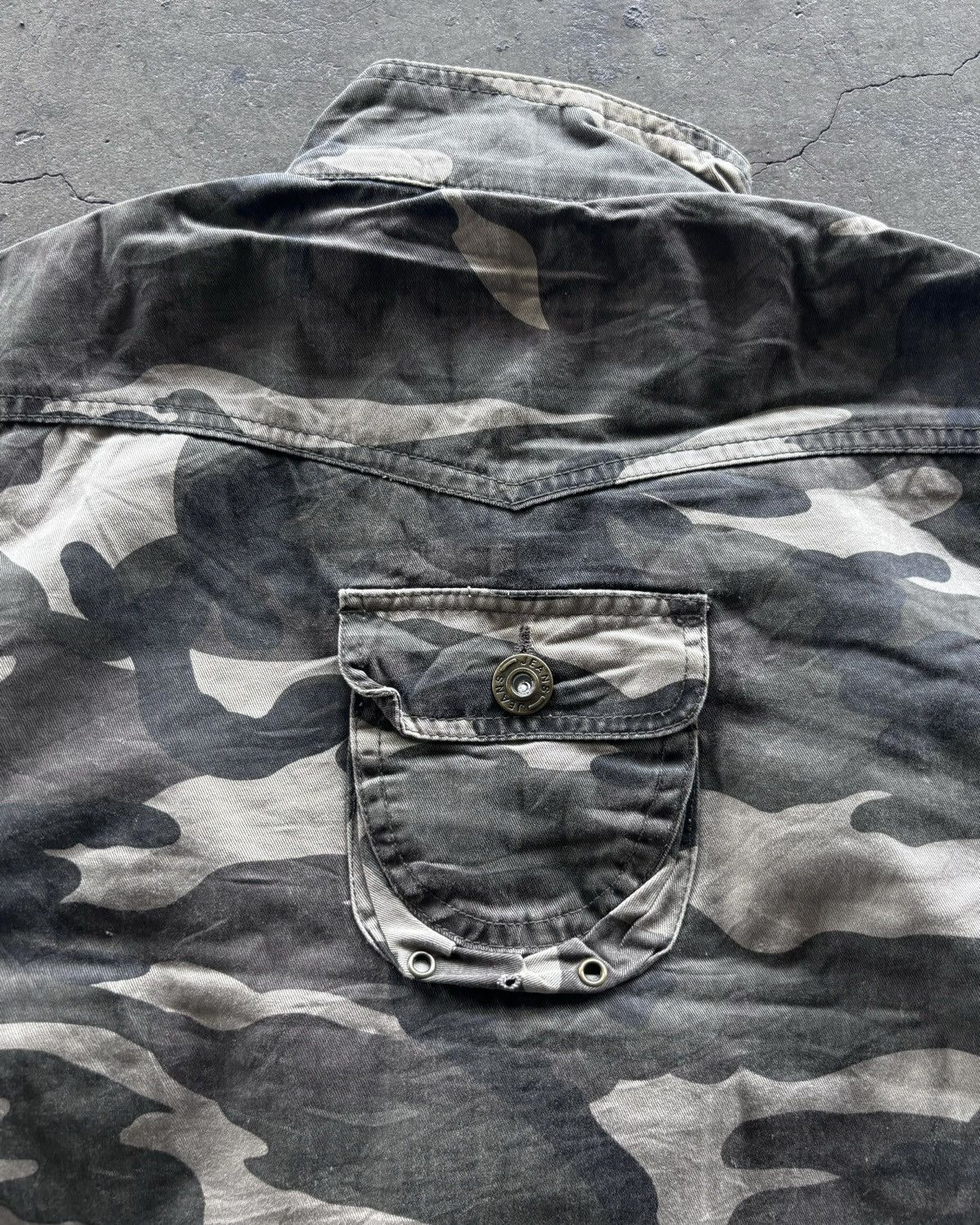 If Six Was Nine × Japanese Brand × Le Grande Bleu (L.G.B.) Camo Cropped Jacket Size US M / EU 48-50 / 2 - 6 Thumbnail