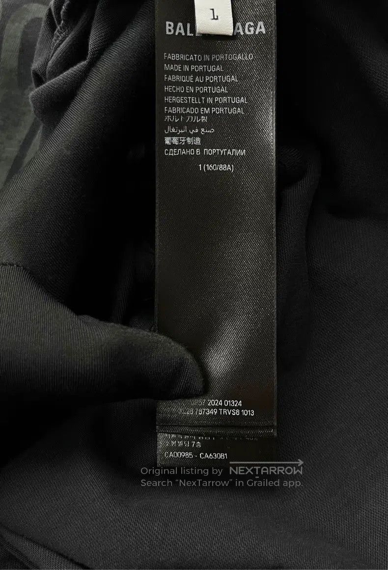 Balenciaga Balenciaga Carbon Black Twisted Logo Short Sleeve Size US S / EU 44-46 / 1 - 4 Thumbnail