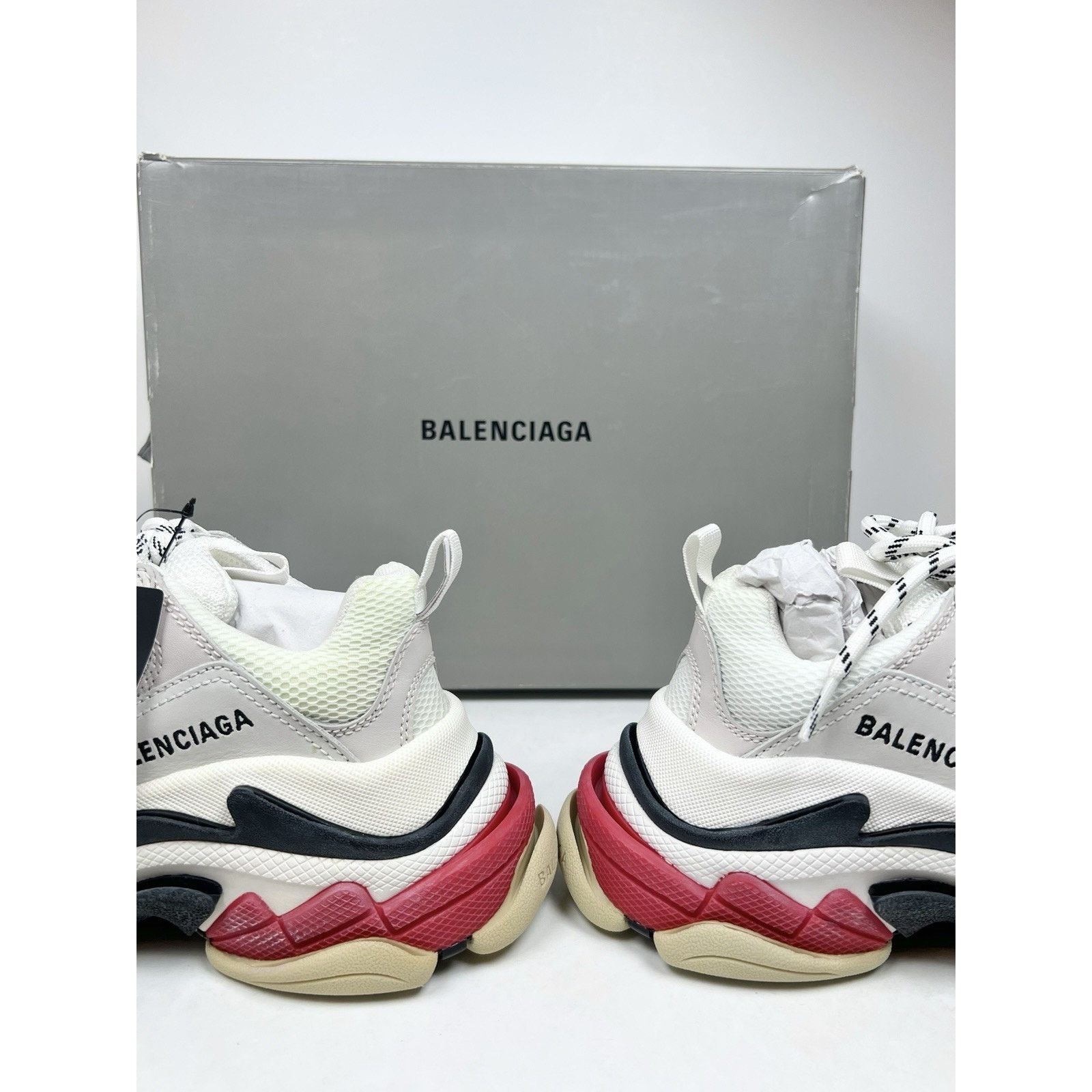 Balenciaga Size 34EU/4W - Balenciaga Triple S Distressed White NEW Size US 4 / IT 34 - 6 Thumbnail