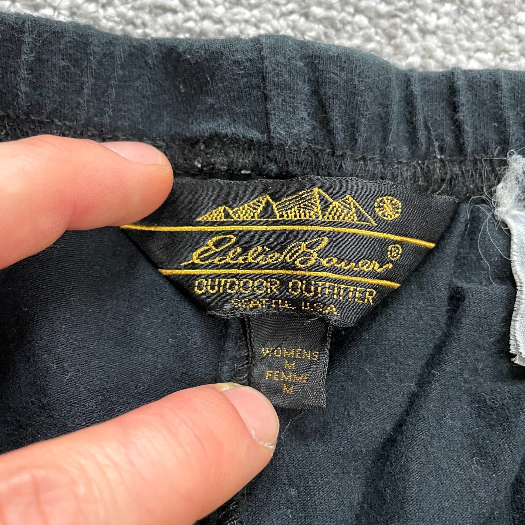 Eddie Bauer Eddie Bauer Leggings Womens Medium Solid Black Stretch Active Comfort Slimming Regular 22x25 Size 32" / US 10 / IT 46 - 4 Thumbnail