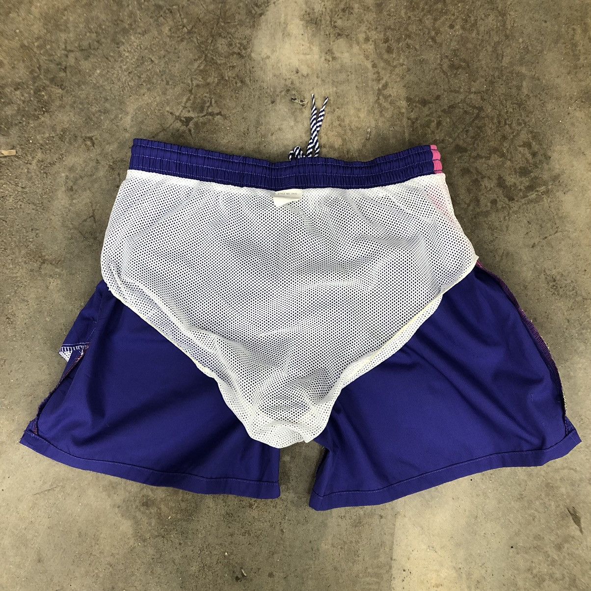 Vintage Vintage Slog Club Swimwear Design Short Pants Size US 30 / EU 46 - 9 Thumbnail