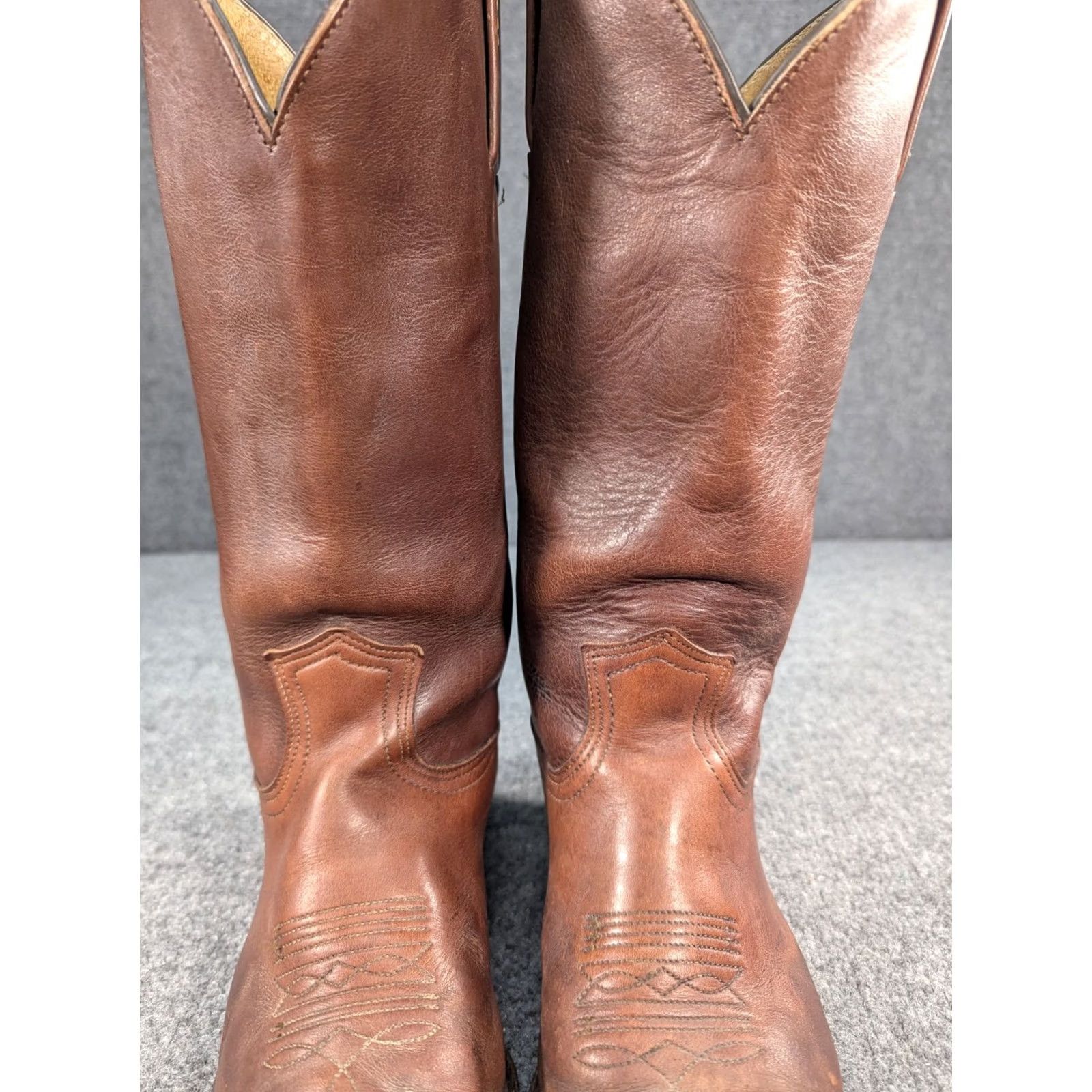 Frye VINTAGE Frye Boots Brown Leather USA 2350 Western Cowboy Mens 9 D Boots Brown Leather Western Cowboy Mens 9 D Size US 9 / EU 42 - 7 Thumbnail