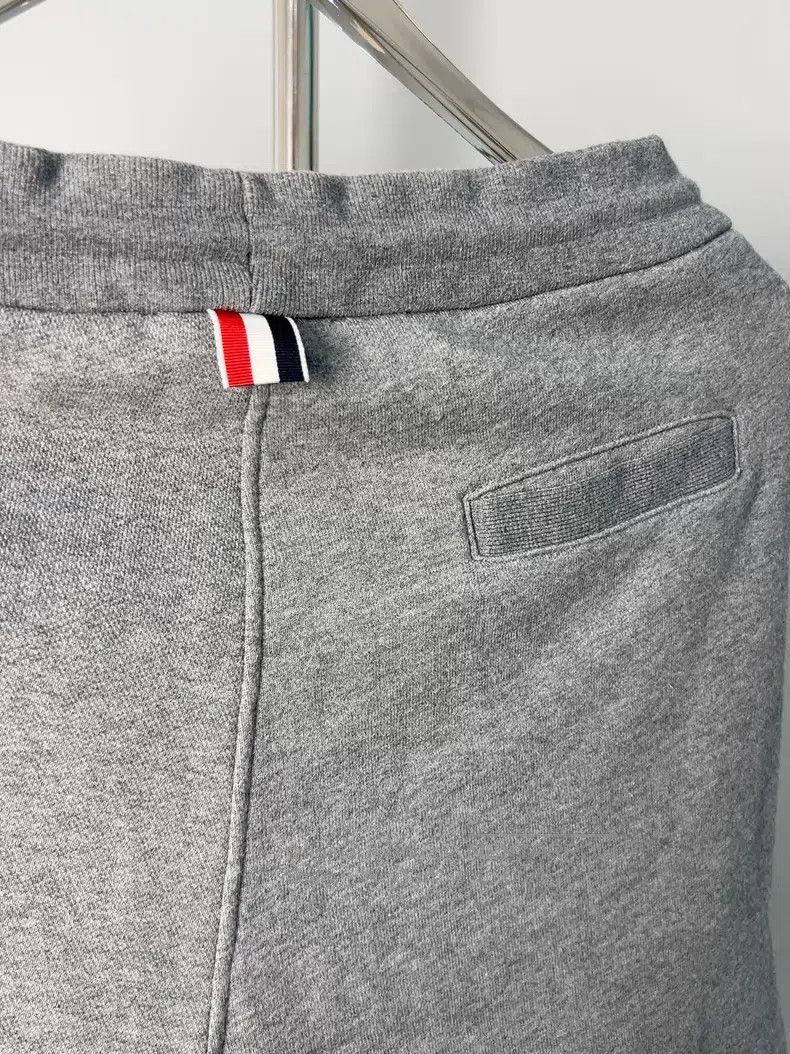 Thom Browne Thom Browne size 3 Grey Striped Shorts Size US 30 / EU 46 - 5 Thumbnail