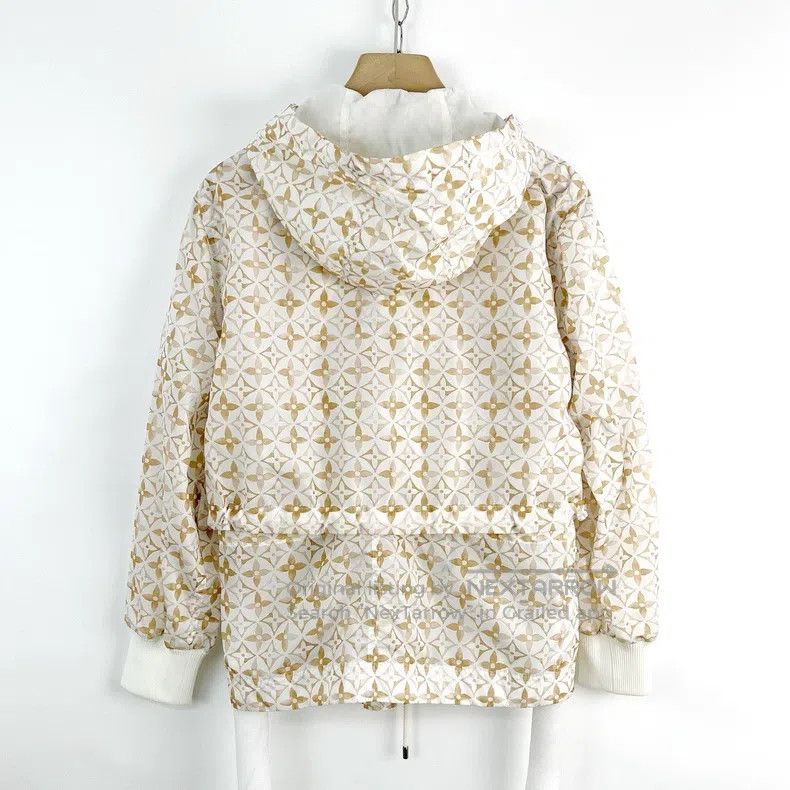 Louis Vuitton Louis Vuitton The limited edition in summer is full of age Size XXS / US 00 / IT 34 - 2 Thumbnail