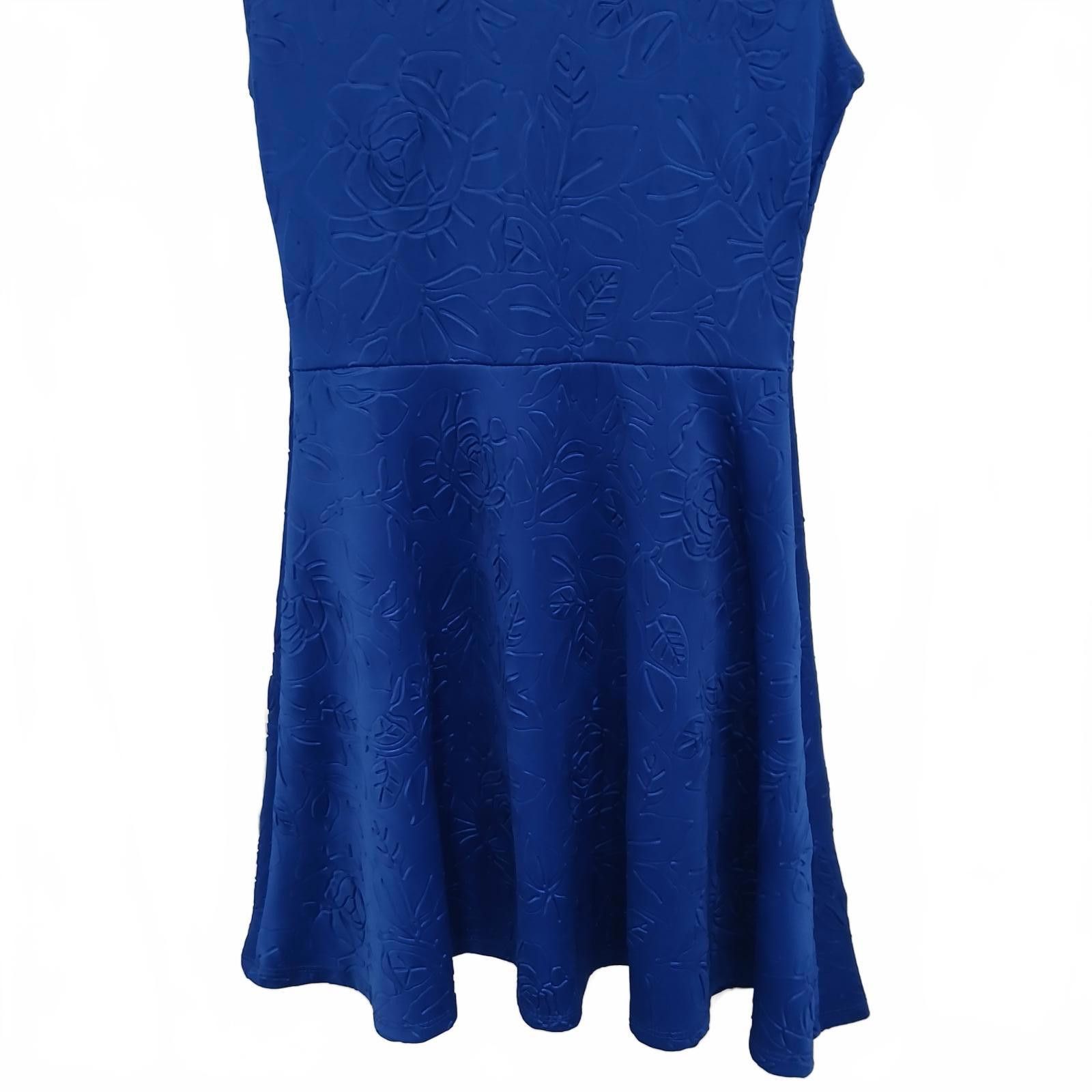 One Piece Pinc Medium Electric Blue Embossed Dress Size M / US 6-8 / IT 42-44 - 7 Thumbnail