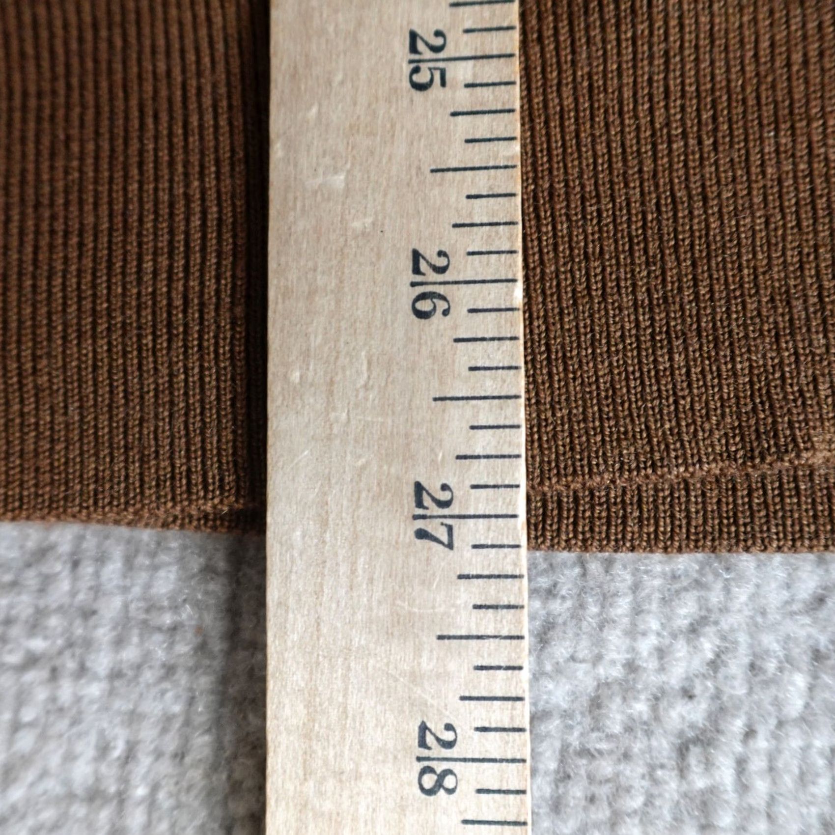H&M H&M Mens Sweater Pullover Long Sleeve Brown Turtleneck Wool Blend M Casual Winter Fall Regular Mens Breathing Easy Care Machine Washable Size US M / EU 48-50 / 2 - 5 Thumbnail