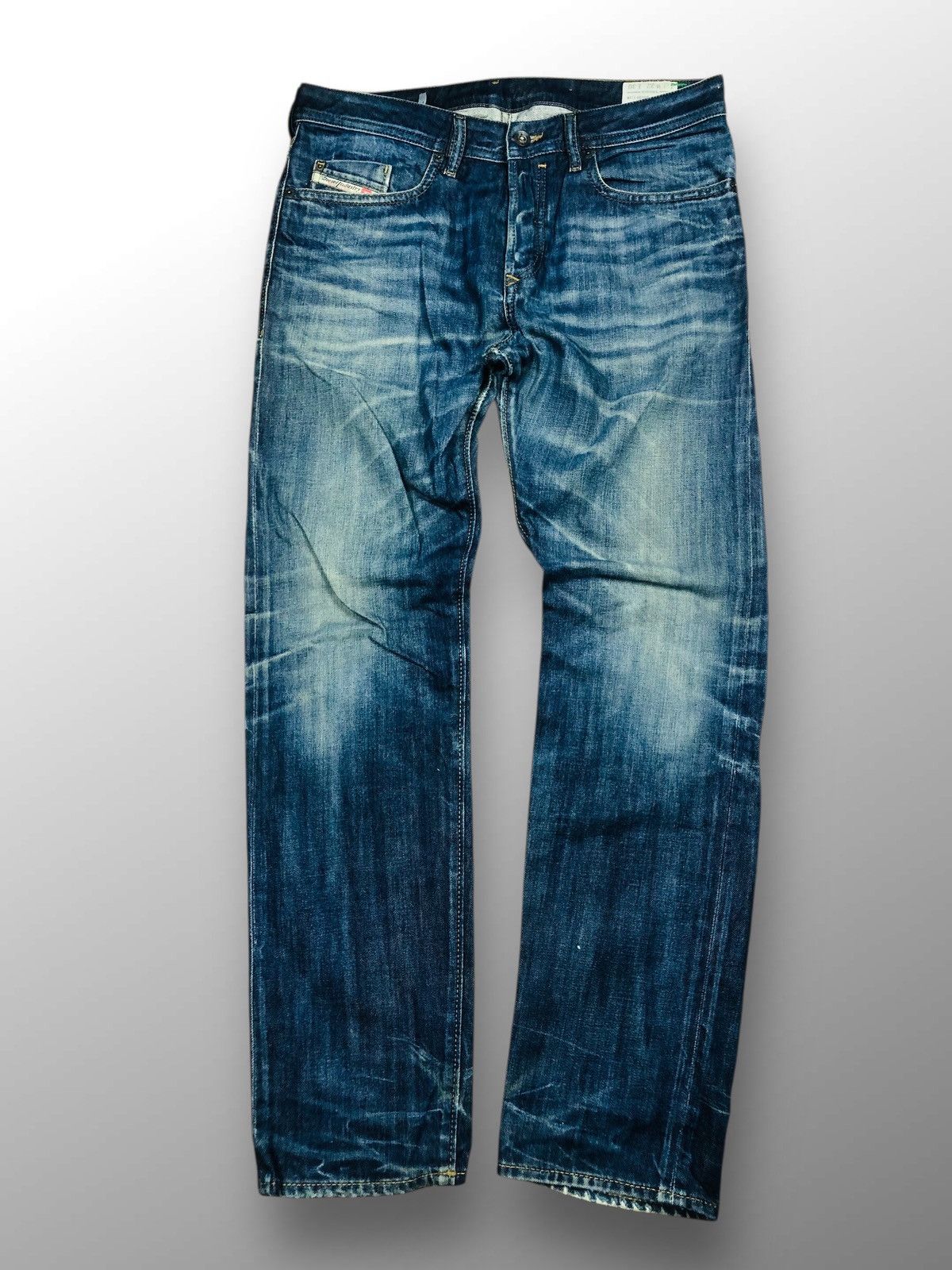Diesel Diesel Buster 0838E Regular Slim Tapered Jeans (38) Size US 32 / EU 48 - 1 Thumbnail