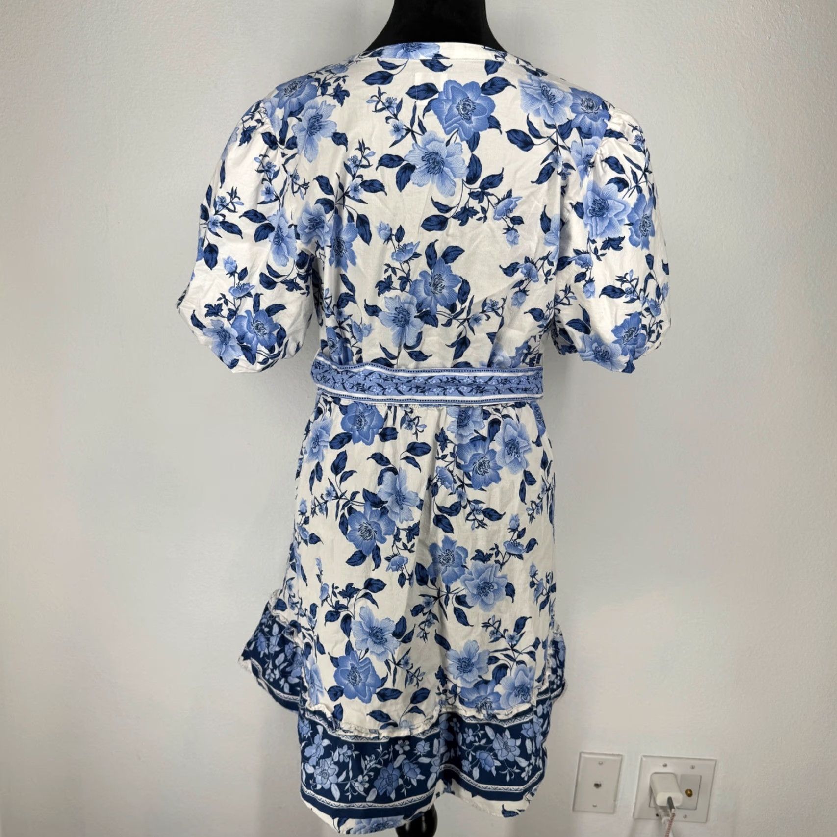 Joie Dress Belted Button Puff Sleeve Floral Mini A-Line V-Neck Multicolor Blue  White Coastal