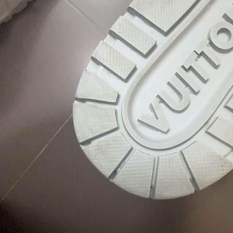 Louis Vuitton Louis Vuitton Trainer Maxi Leather Sneakers for Women Size US 8 / IT 38 - 7 Thumbnail