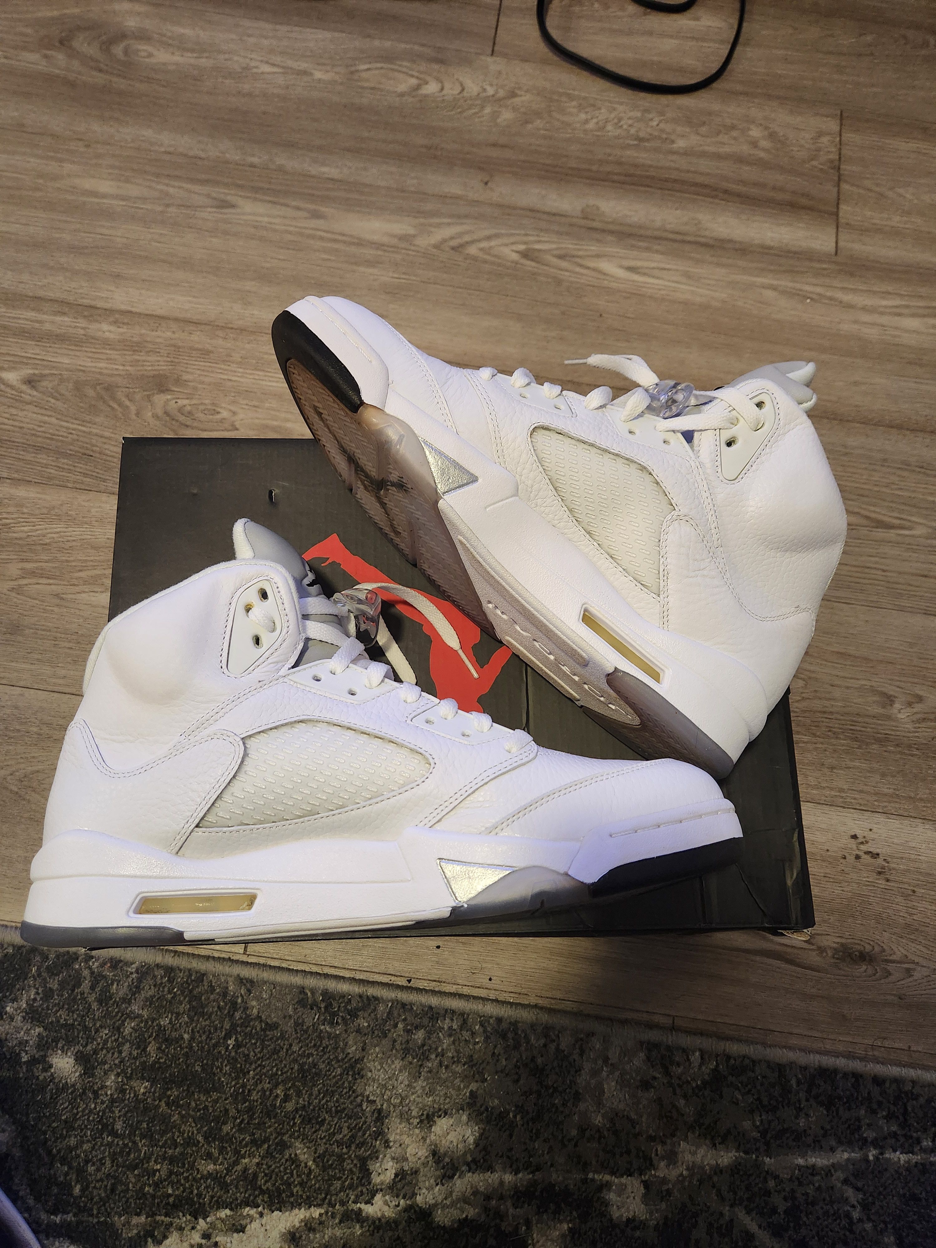 Jordan Brand Jordan 5 white metallic Size US 12.5 / EU 45-46 - 5 Thumbnail