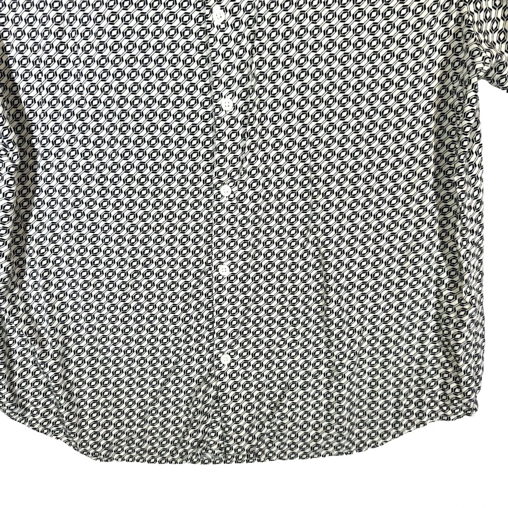 Vintage Cactus Man Shirt XL Cream Geometric Short Sleeve 100% Viscose Button-Up Slim Chest 44" Mens Size US XL / EU 56 / 4 - 3 Thumbnail