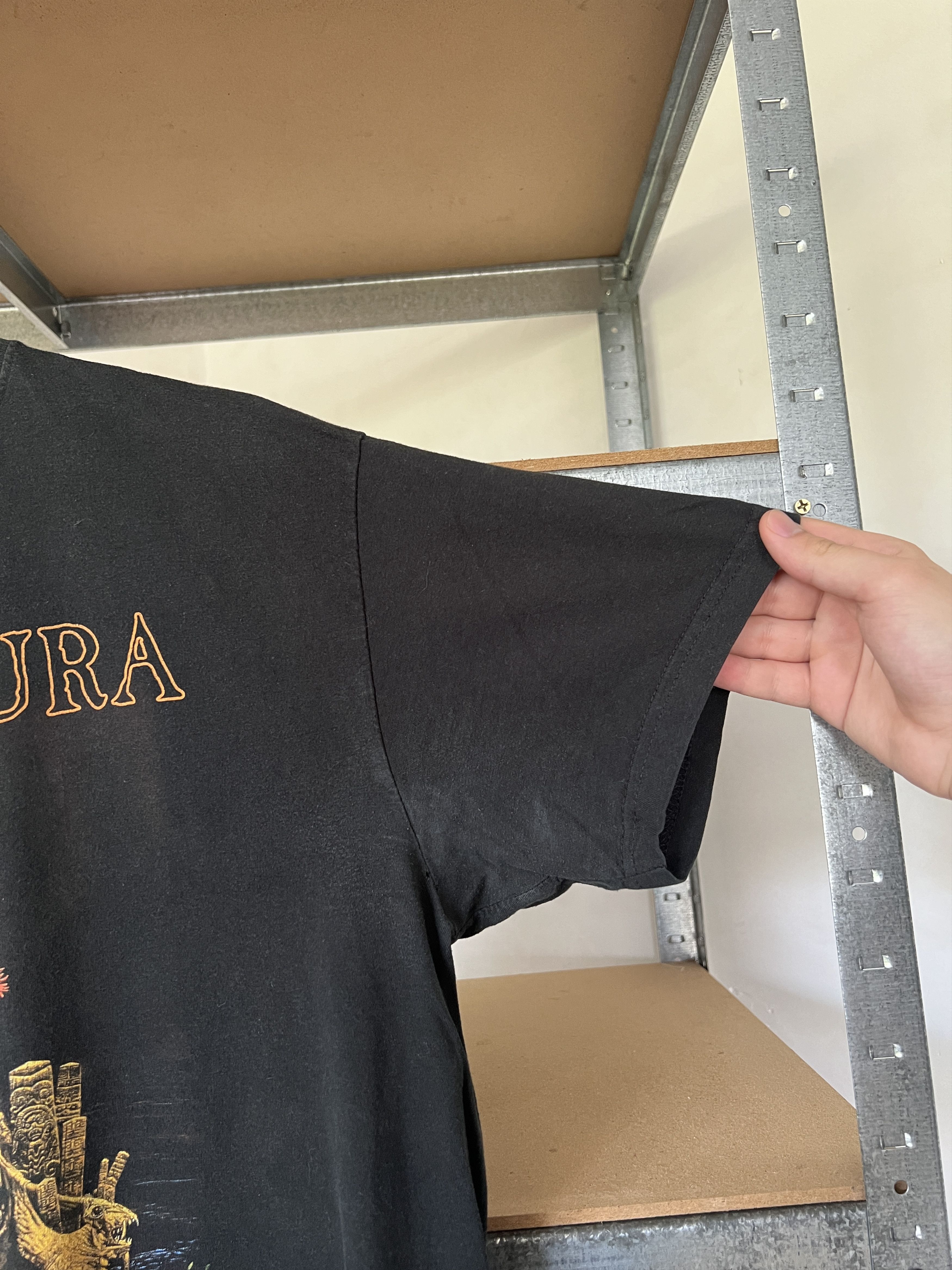 Band Tees Sepultura Vintage 90s Arise Rock Band T-shirt Size US L / EU 52-54 / 3 - 9 Thumbnail