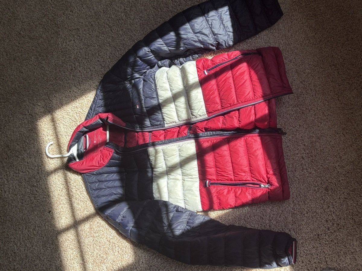 Tommy Hilfiger Tommy Hilfiger puffer jacket packable red blue white Size US S / EU 44-46 / 1 - 11 Thumbnail