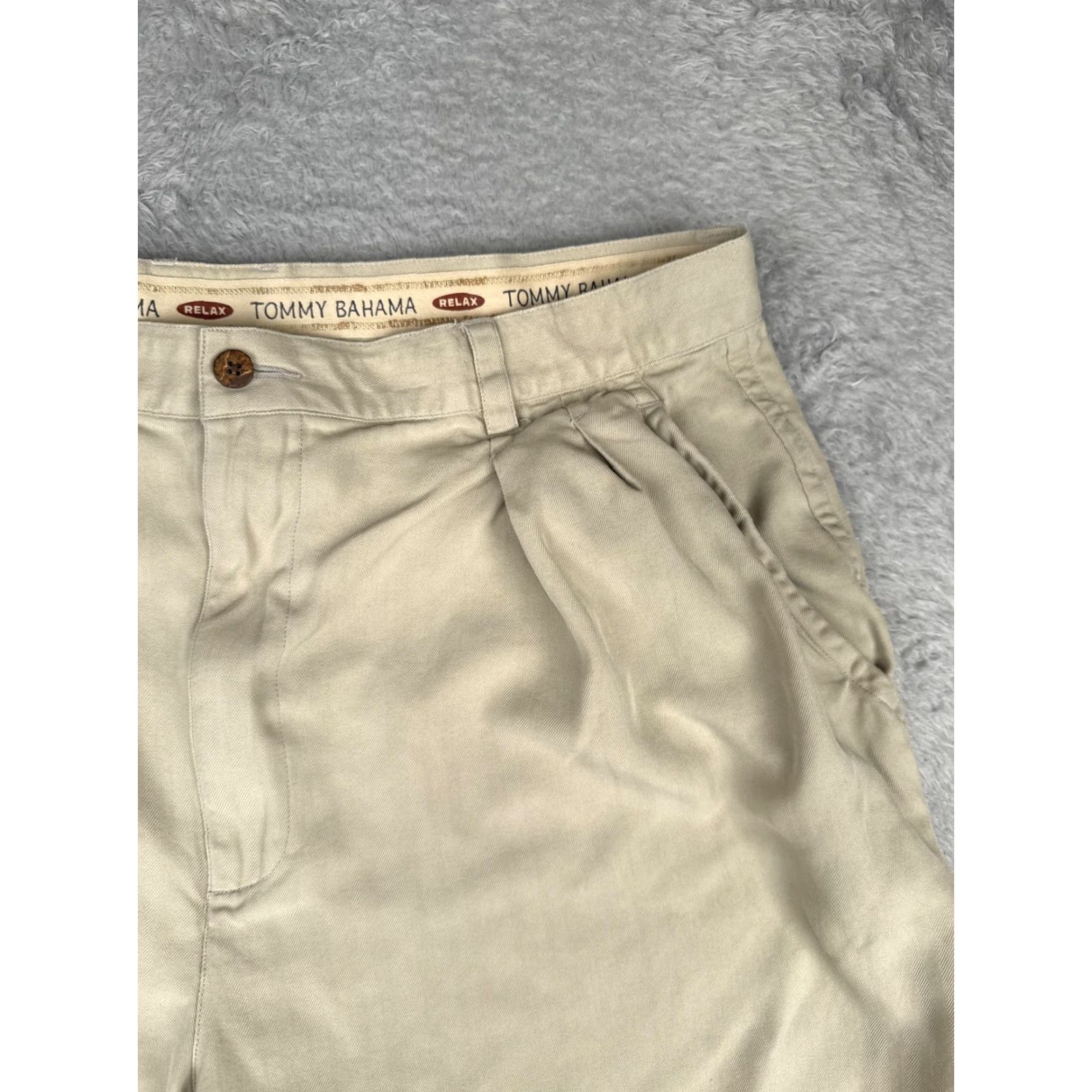Tommy Bahama Tommy Bahama Shorts Mens 38 Pleated Front Silk Chino Relax Casual Summer Tan Size US 38 / EU 54 - 5 Thumbnail