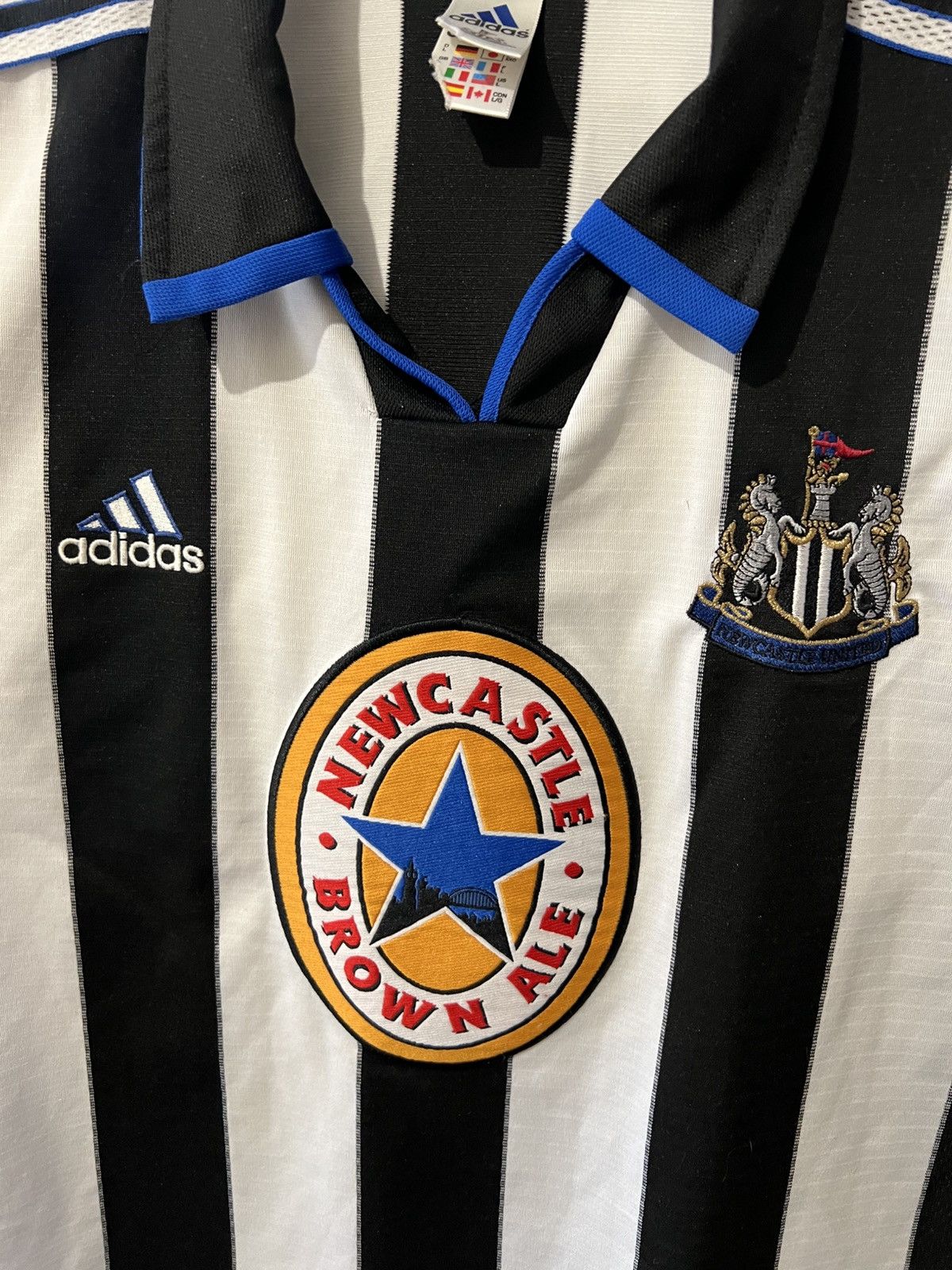 Adidas × Vintage 1999/2000 VINTAGE ADIDAS NEWCASTLE UNITED HOME FOOTBAL SHIRT Size US L / EU 52-54 / 3 - 5 Thumbnail
