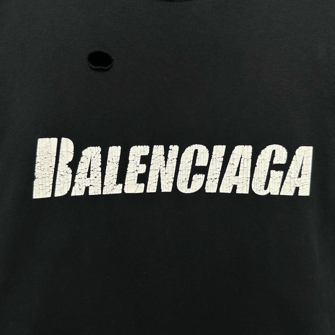 Balenciaga Balenciaga Old Big Hole Ice Crack Logo Short Sleeve 2501-Ne Size US XXS / EU 40 - 3 Thumbnail