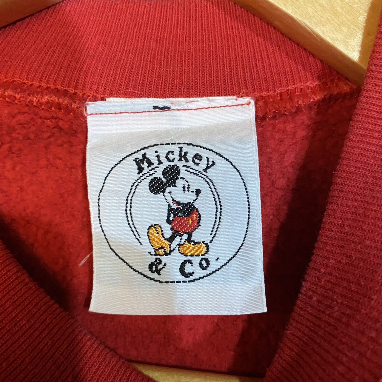 Mickey Mouse vintage mickey mouse sweatshirt red Size US M / EU 48-50 / 2 - 3 Thumbnail