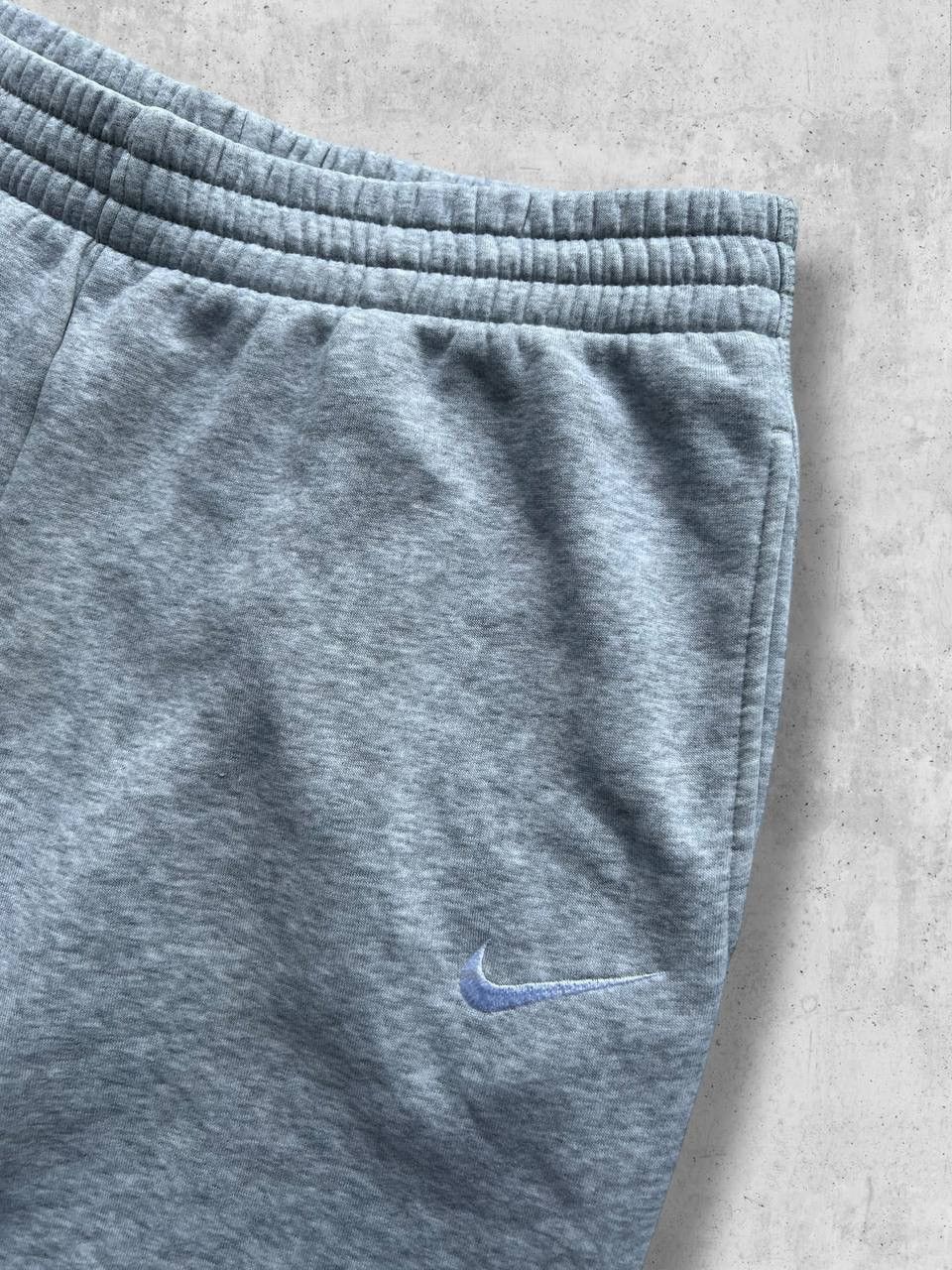 Nike Nike vintage sweatpants baggy wide logo swoosh track Size US 34 / EU 50 - 9 Thumbnail