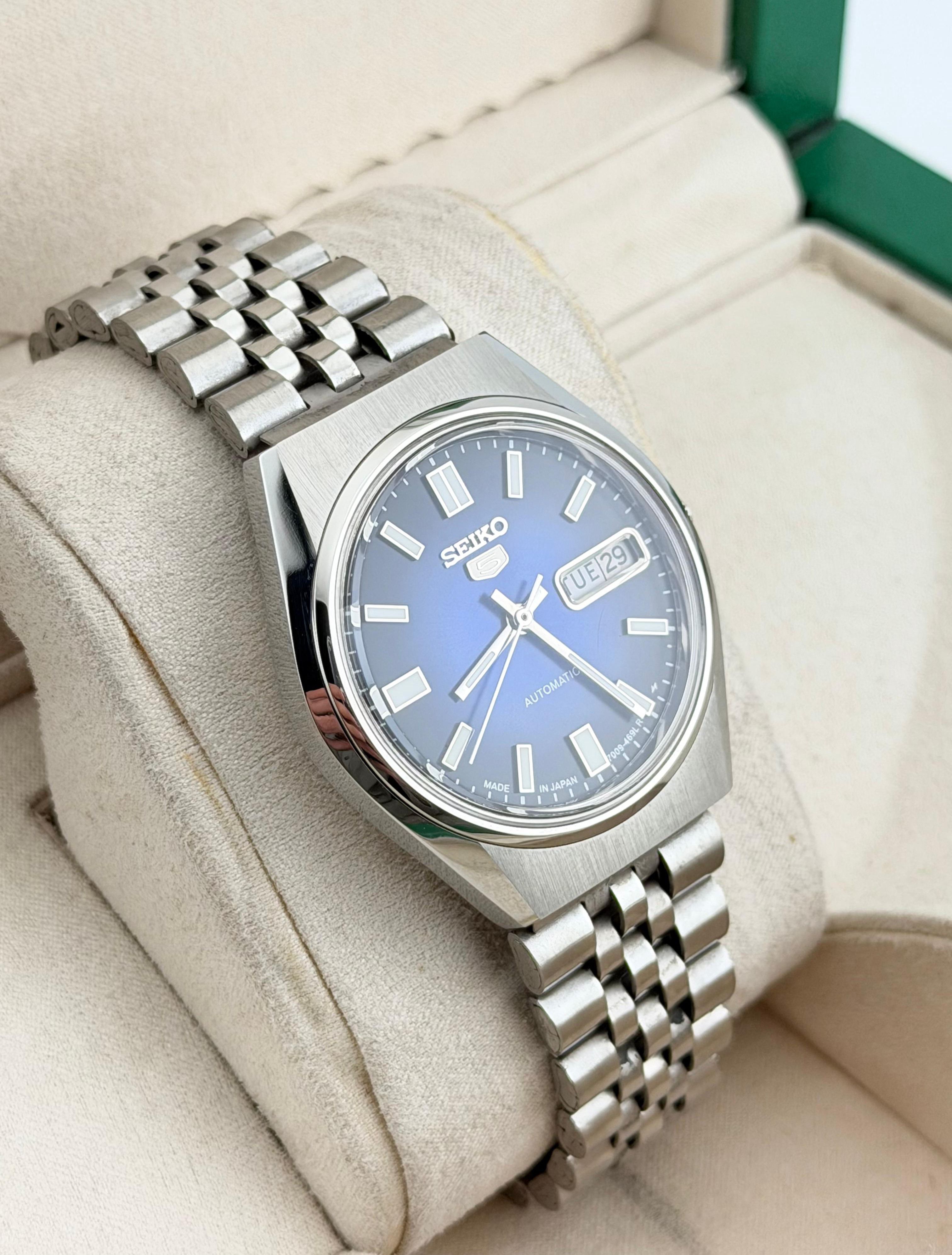 Seiko Vintage Men's Wrist Automatic Watch|Blue Dial Size 36 - 3 Thumbnail