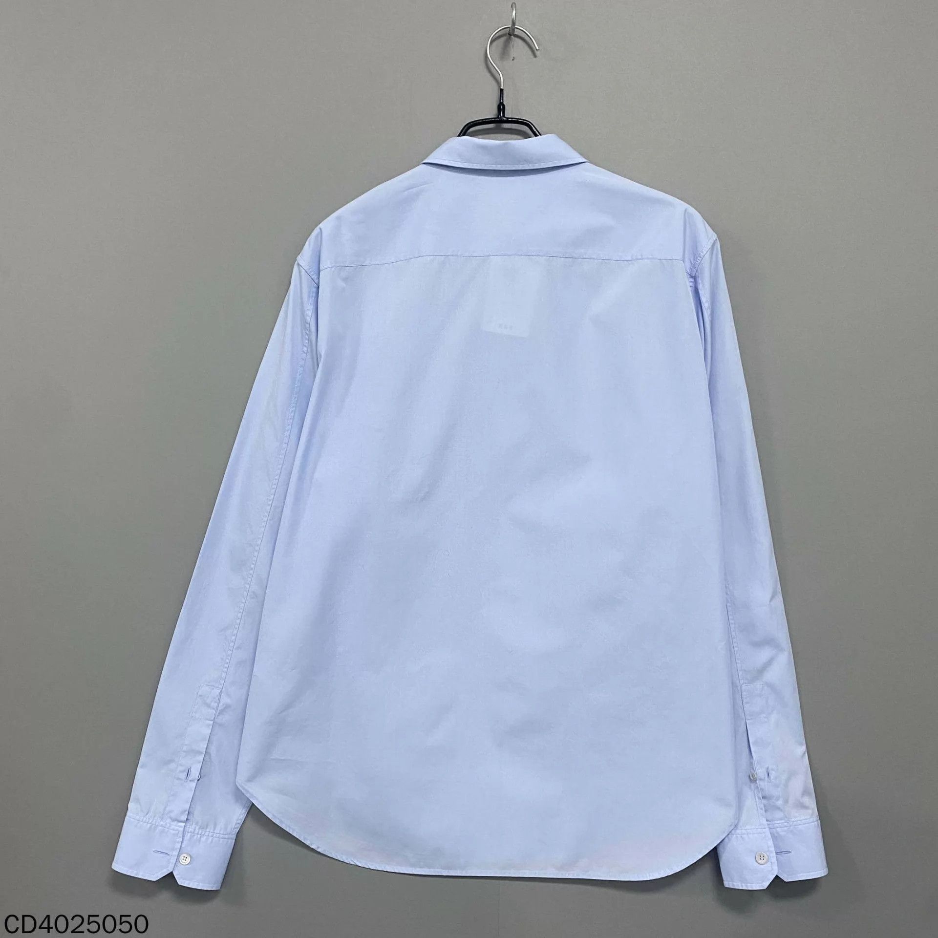 Loewe LOEWE ss26 light blue logo long sleeve shirt 38 Size US S / EU 44-46 / 1 - 3 Thumbnail