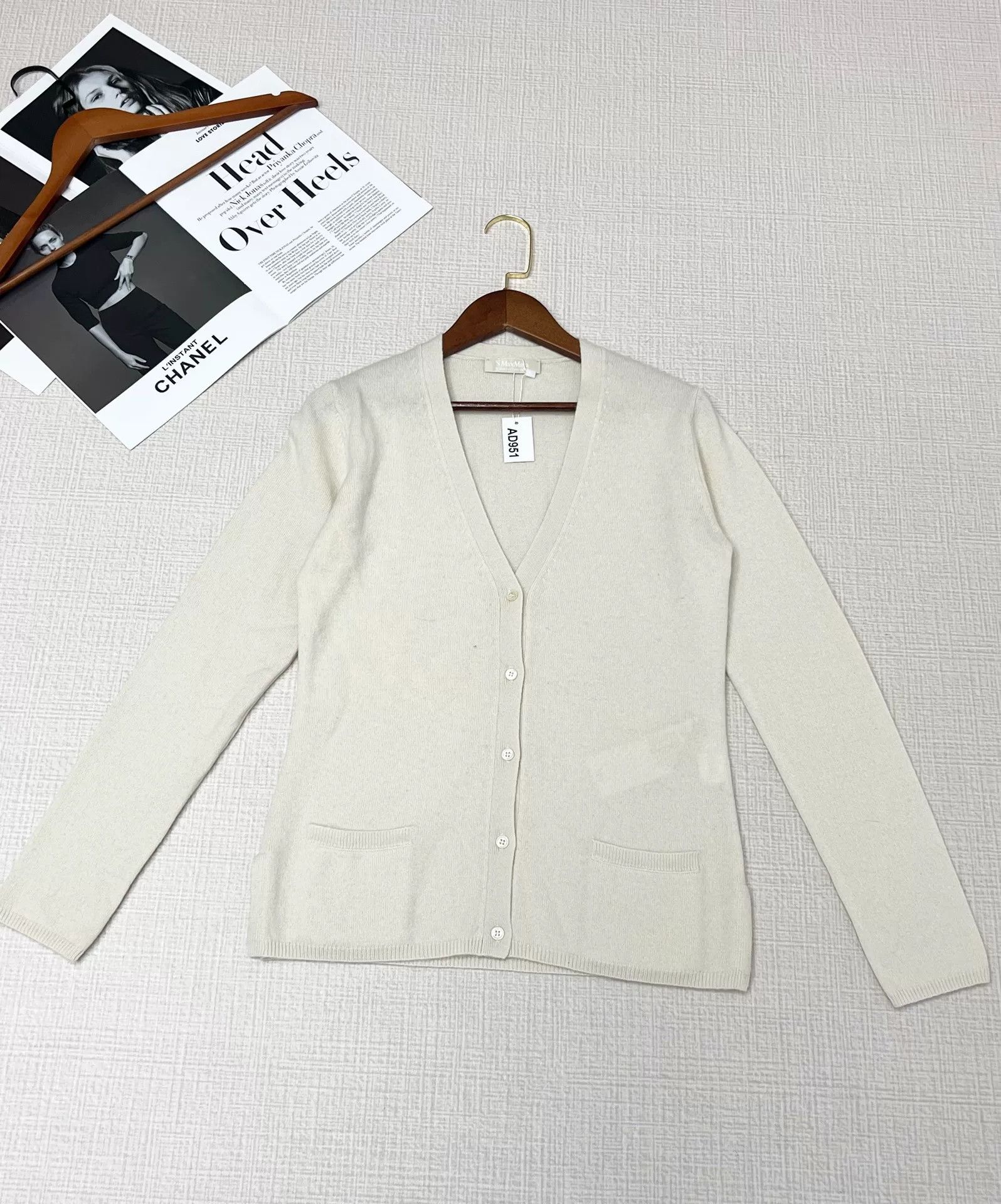 Max Mara Maxmara Cashmere Knit Cardigan Size M Size M / US 6-8 / IT 42-44 - 1 Thumbnail