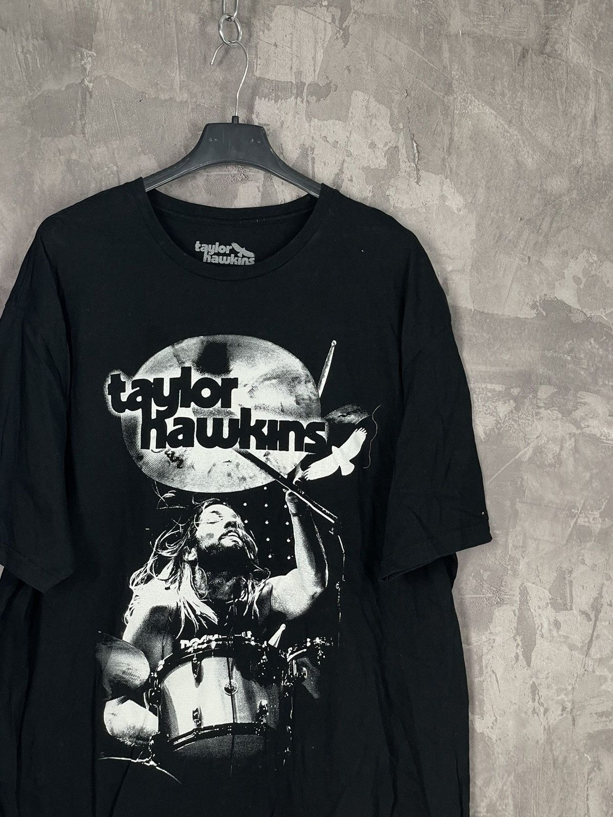 Band Tees × Vintage Taylor Hawkins Print All Over Me Vintage T shirt Size US XL / EU 56 / 4 - 4 Thumbnail