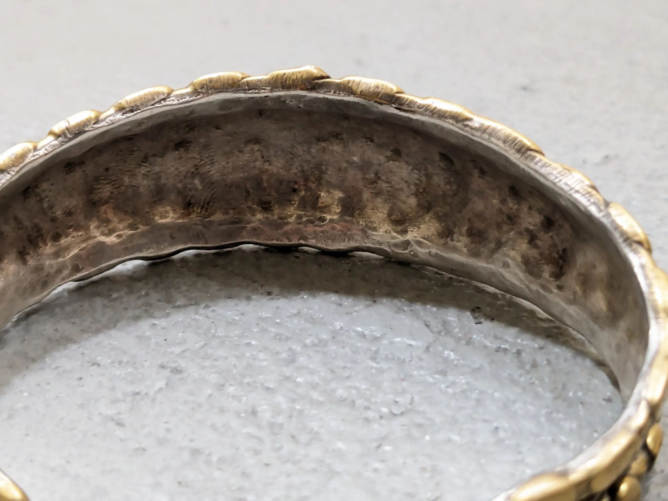 Jewelry Vintage Sterling Silver Cuff Bracelet Brass 5.5 Hammered Size ONE SIZE - 7 Thumbnail