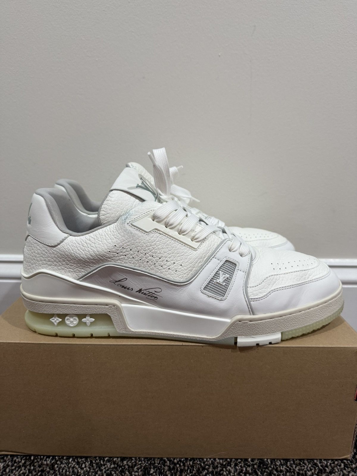 Louis Vuitton Louis Vuitton x Virgil All White #54 Low Top Trainer Sneaker Size US 9 / EU 42 - 4 Thumbnail