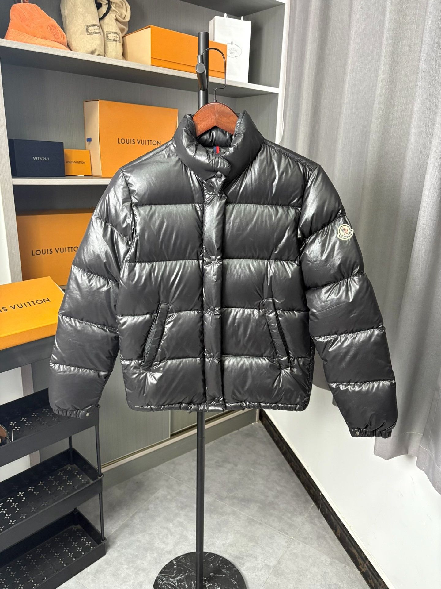 Moncler Moncler Down Black Heavy Coat L Men Size US L / EU 52-54 / 3 - 1 Thumbnail