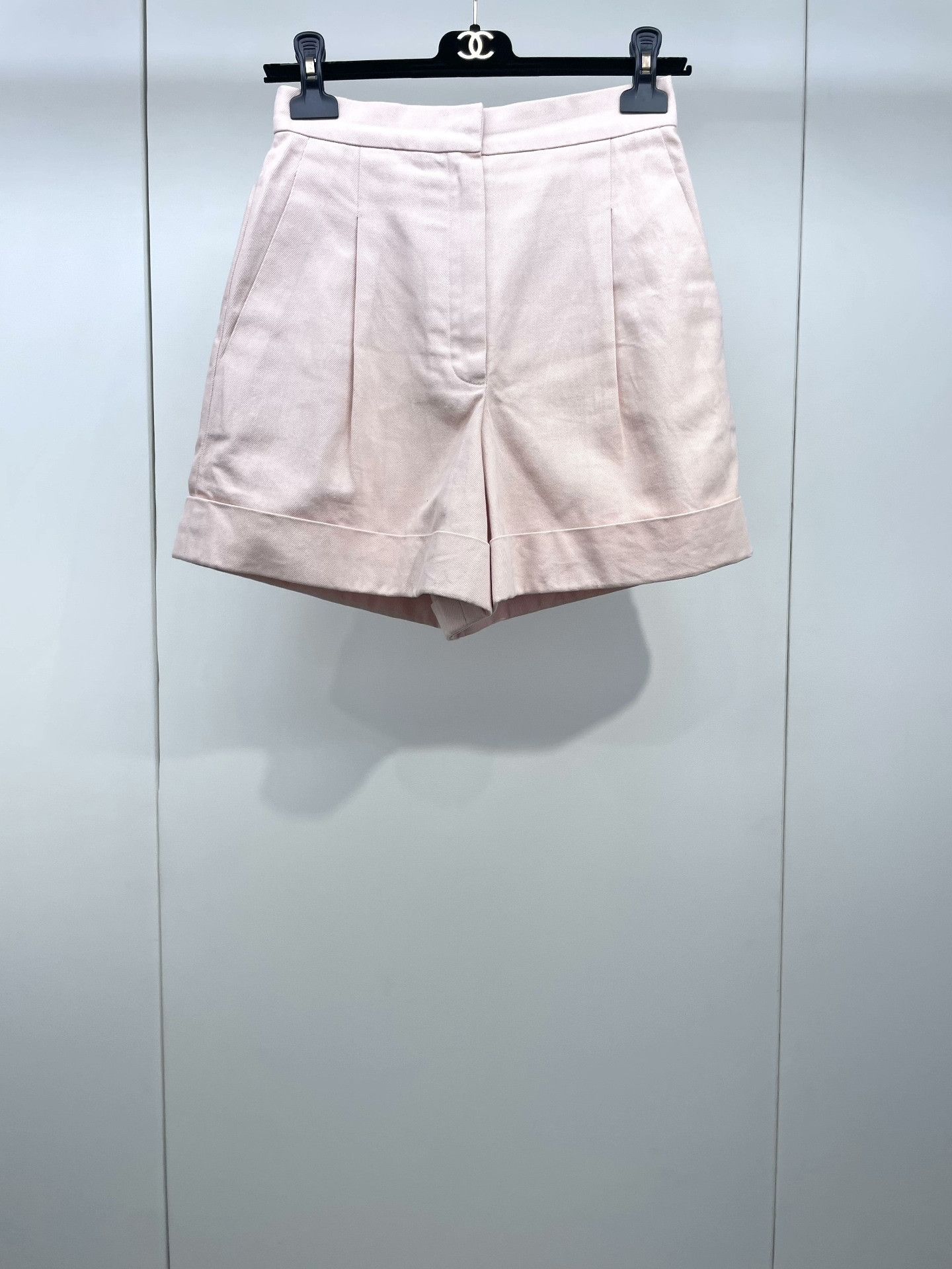 Chanel Chanel Cuba Collection Runway Pink Shorts Size 36" / US 14 / IT 50 - 1 Thumbnail