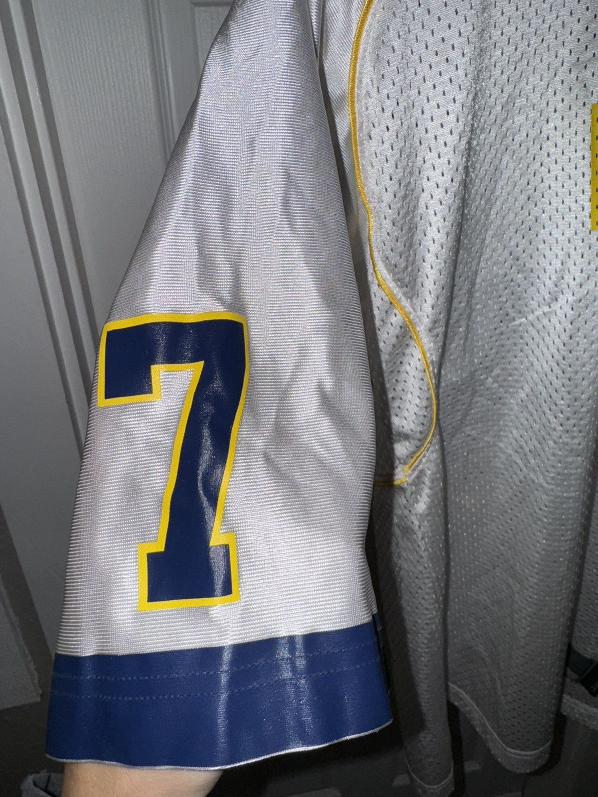 Nike × Vintage Vintage Michigan Wolverine’s Chad Henne #7 Nike Jersey Size US S / EU 44-46 / 1 - 5 Thumbnail