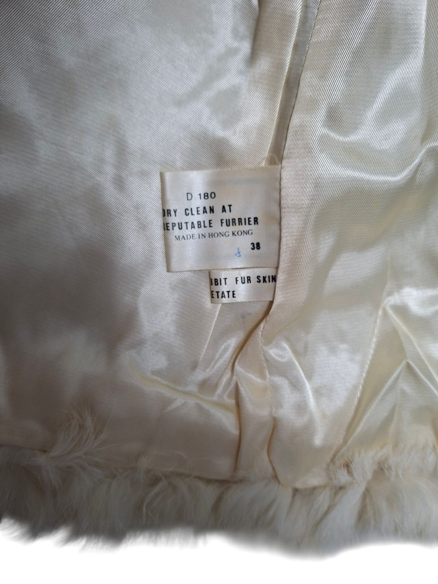 Japanese Brand RABBIT FUR SKIN MADE IN HONG KONG LADY`S COAT Size M / US 6-8 / IT 42-44 - 4 Thumbnail