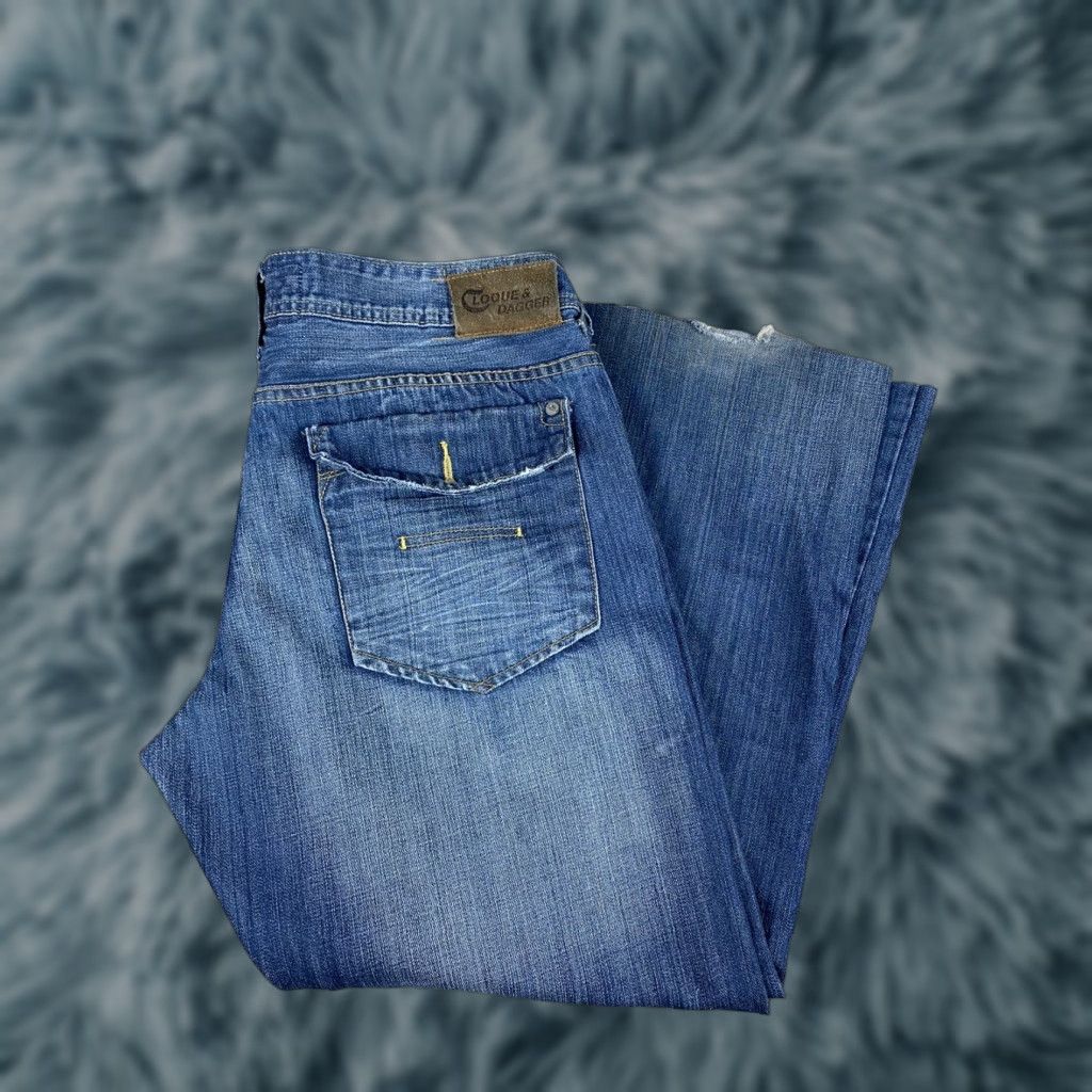 Denime VINTAGE Cloque & Dagger Mens Jeans Bootcut Denim Blue 36 Regular Inseam 28 Hip Hop Flap Pockets Unhemmed Pockets Mens Size US 36 / EU 52 - 1 Thumbnail