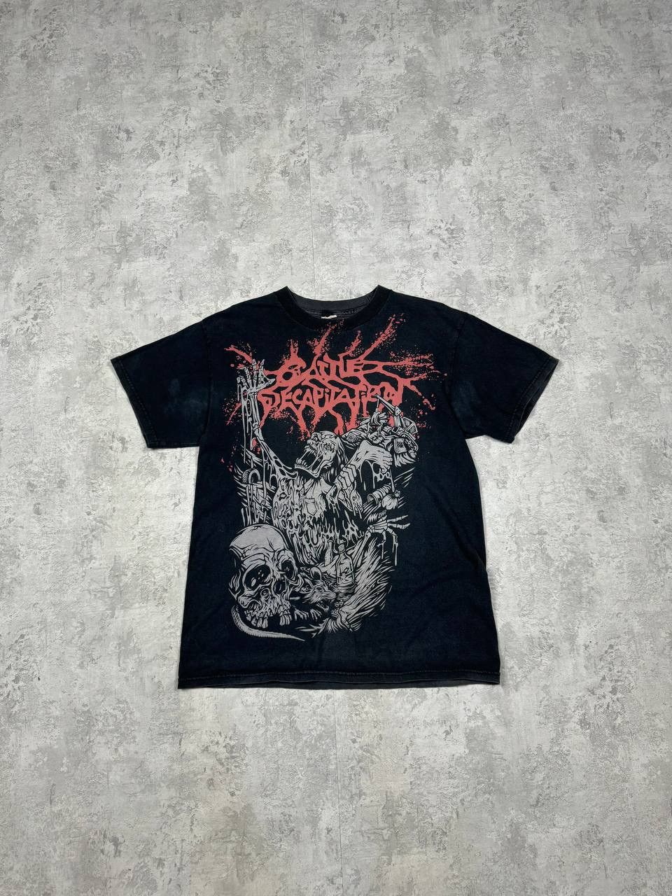 Band Tees Cattle Decapitation Alone At The Landfill T-shirt Vintage Size US M / EU 48-50 / 2 - 1 Thumbnail
